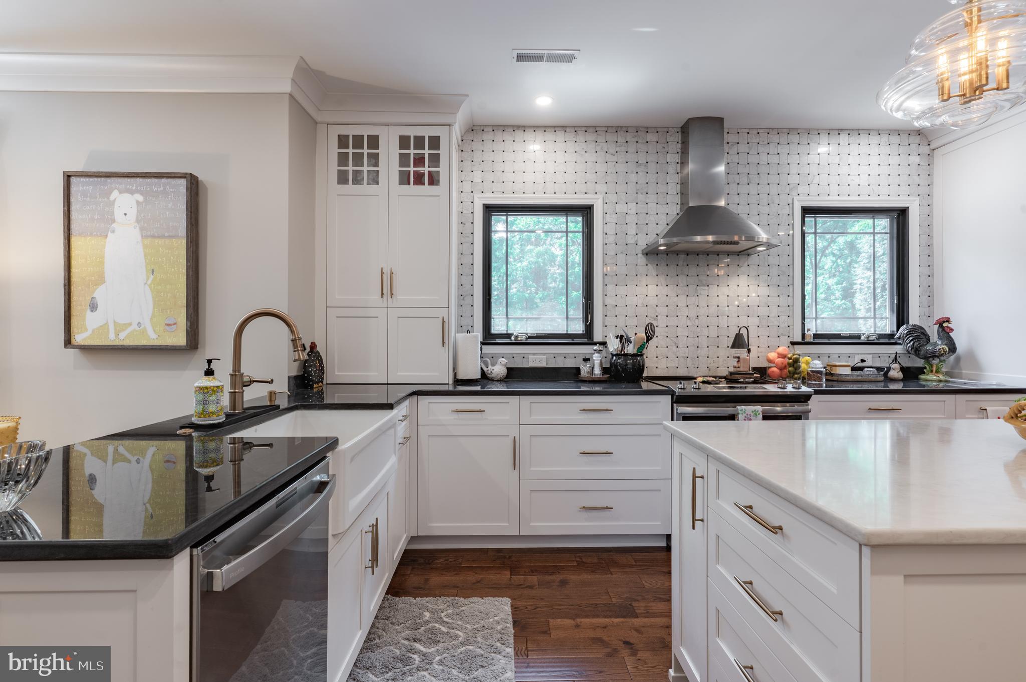 HUNTERS RUN - Residential