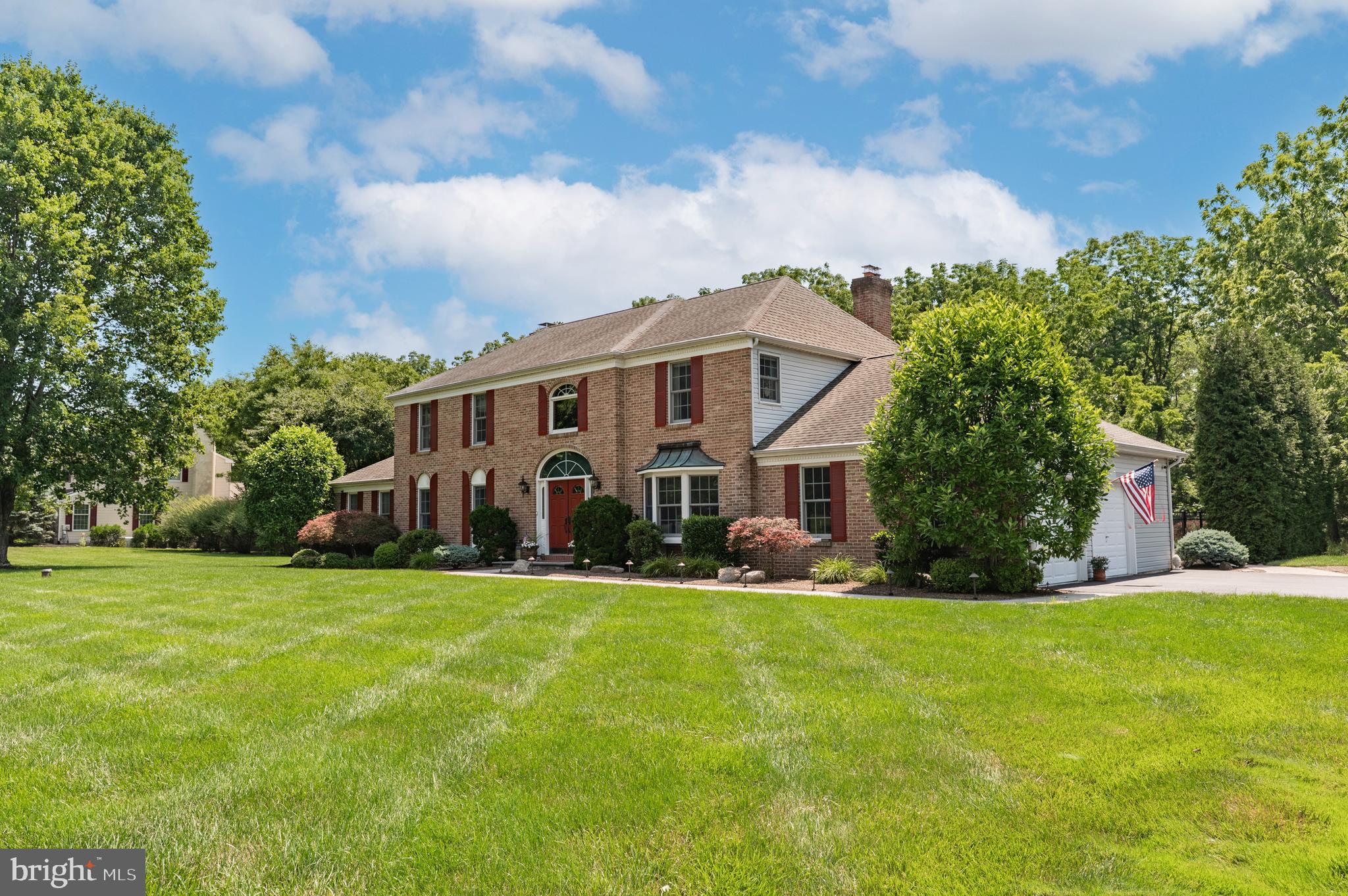 HUNTERS RUN - Residential