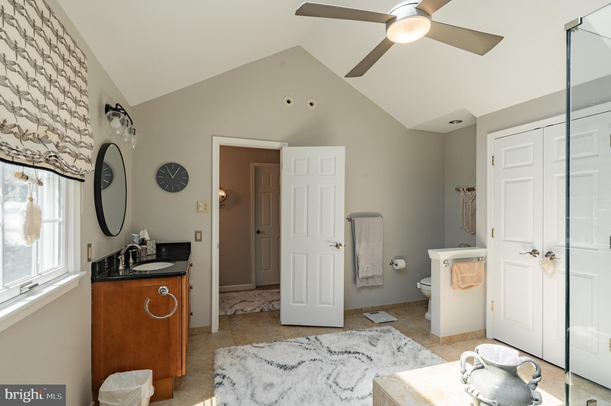 HUNTERS RUN - Residential