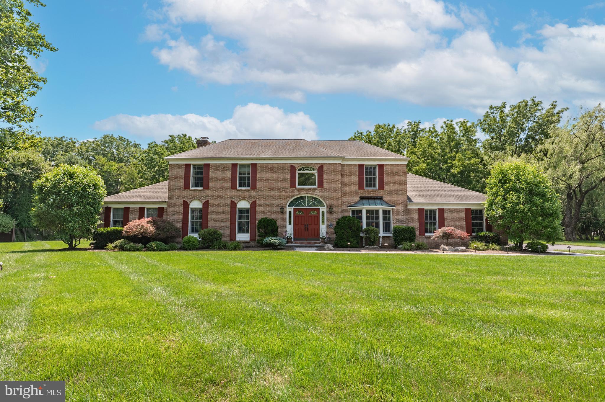 HUNTERS RUN - Residential