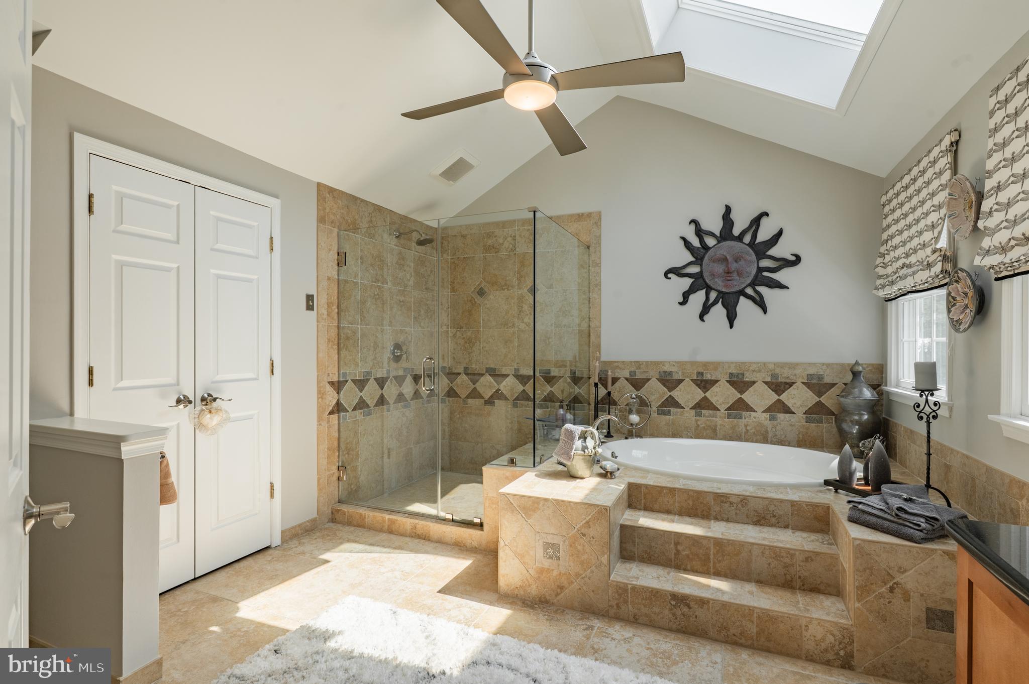 HUNTERS RUN - Residential