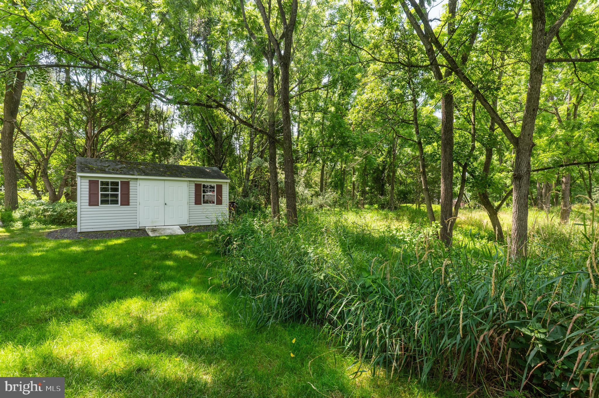 HUNTERS RUN - Residential