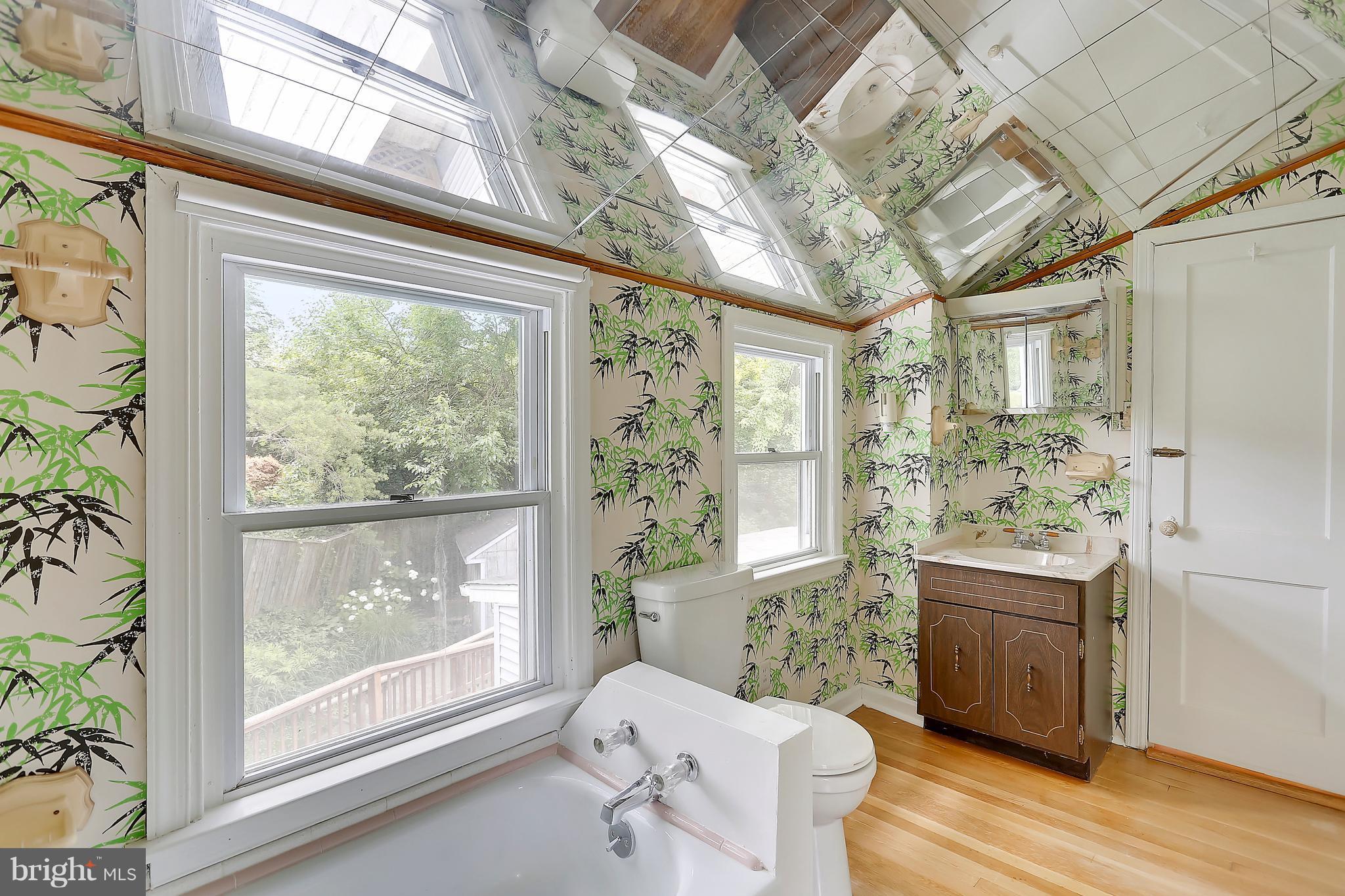GLENMONT FOREST - Residential