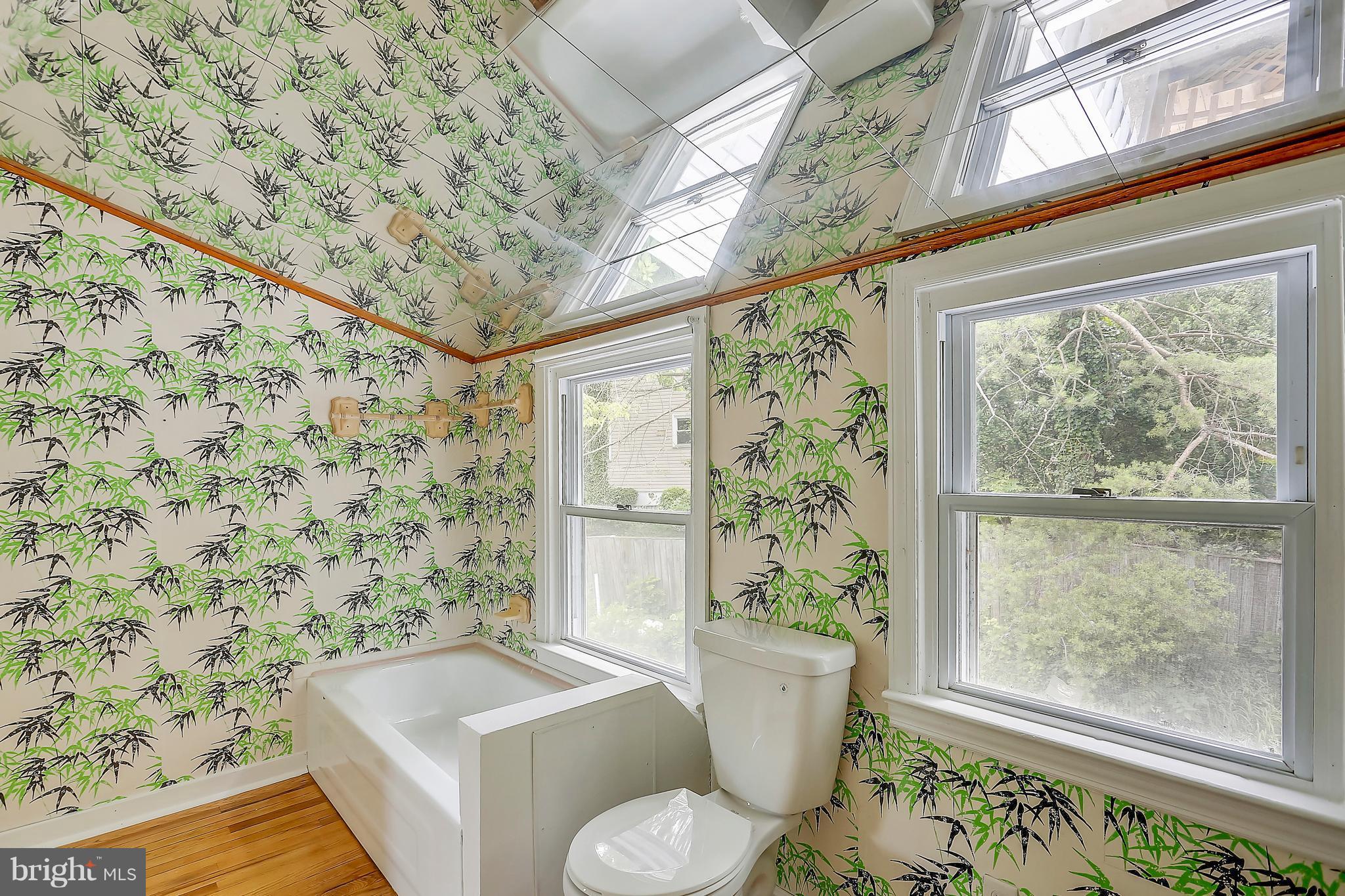 GLENMONT FOREST - Residential