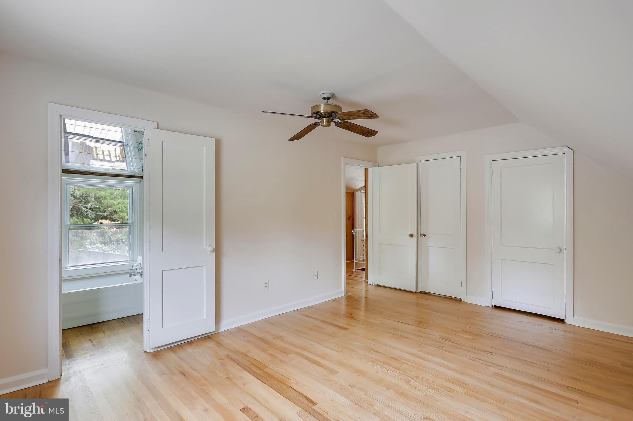 GLENMONT FOREST - Residential