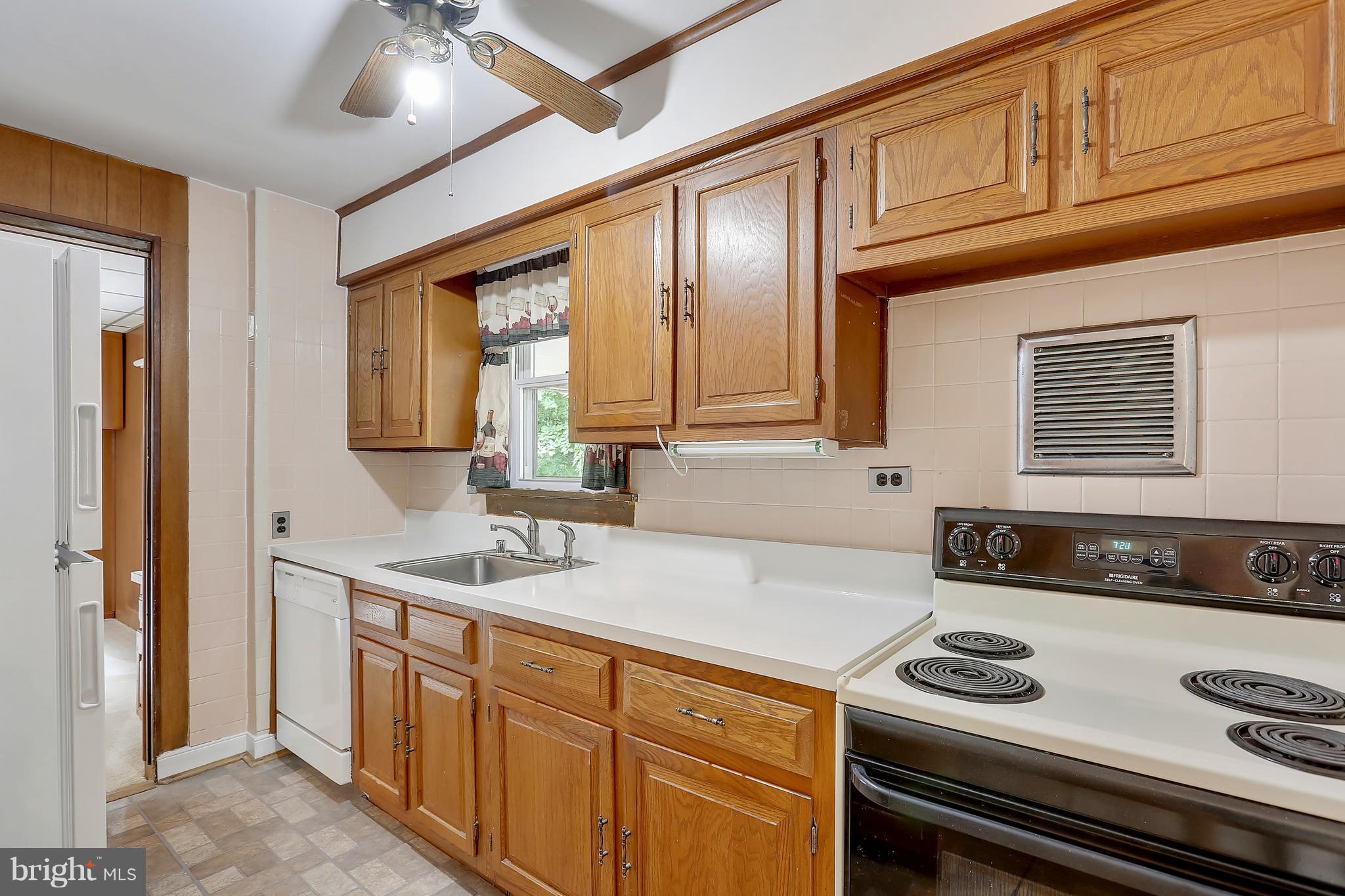 GLENMONT FOREST - Residential