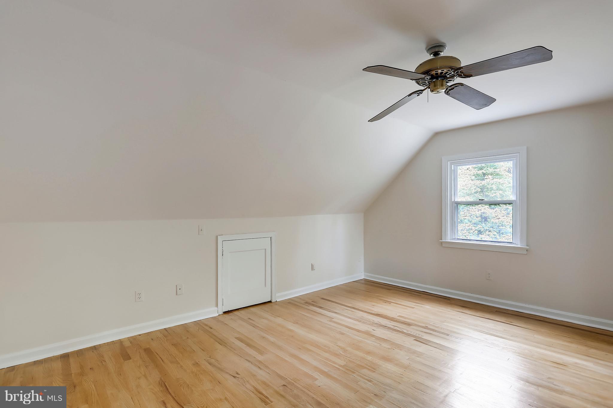 GLENMONT FOREST - Residential