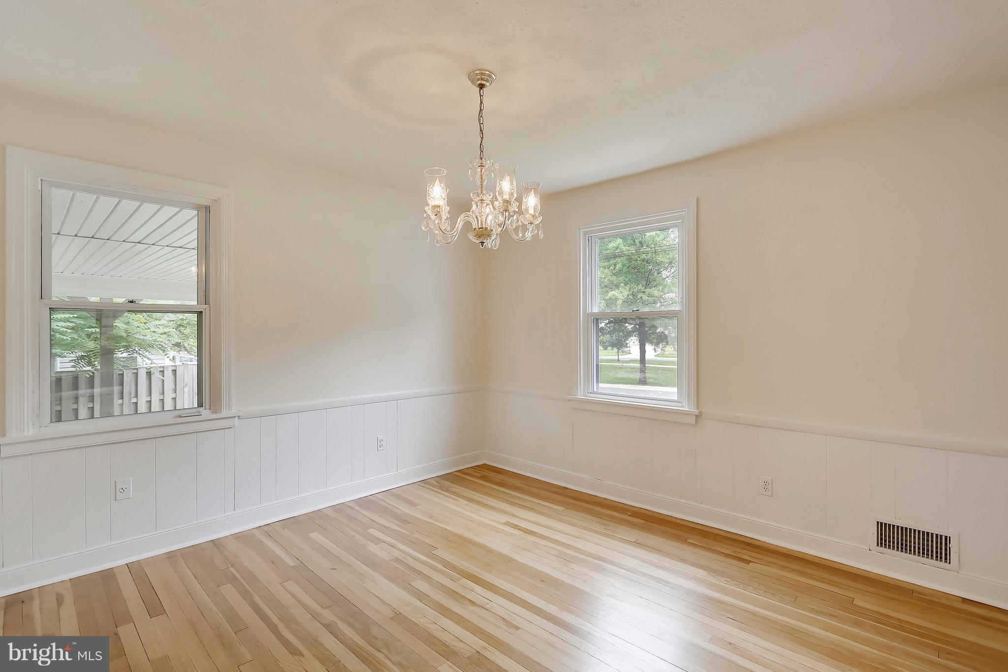 GLENMONT FOREST - Residential