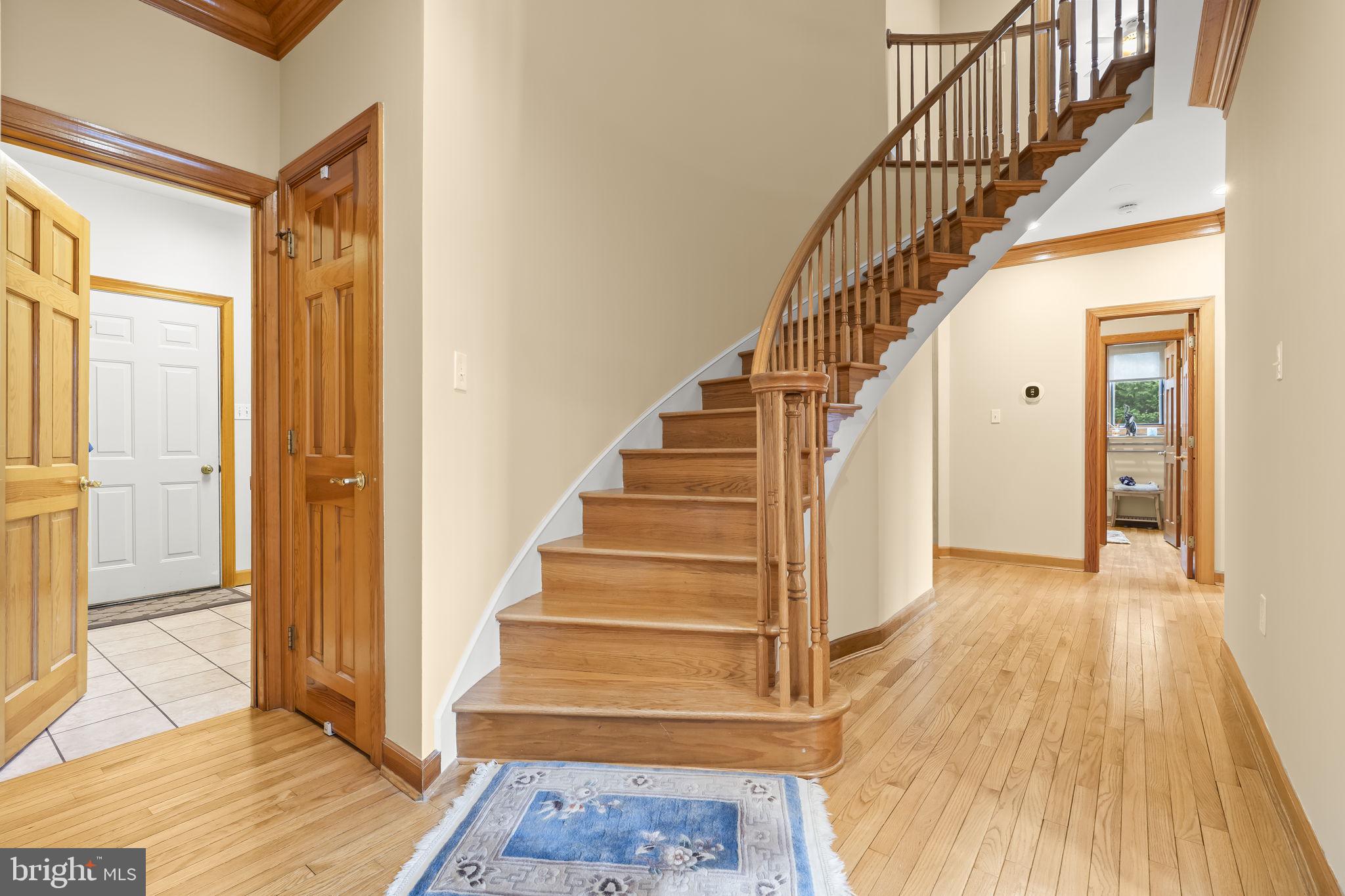 OLD SOUTH COUNTRY CLUB - Residential