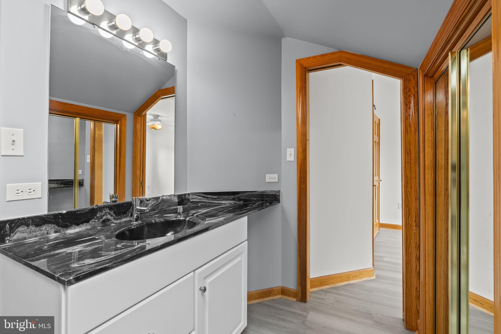 OLD SOUTH COUNTRY CLUB - Residential