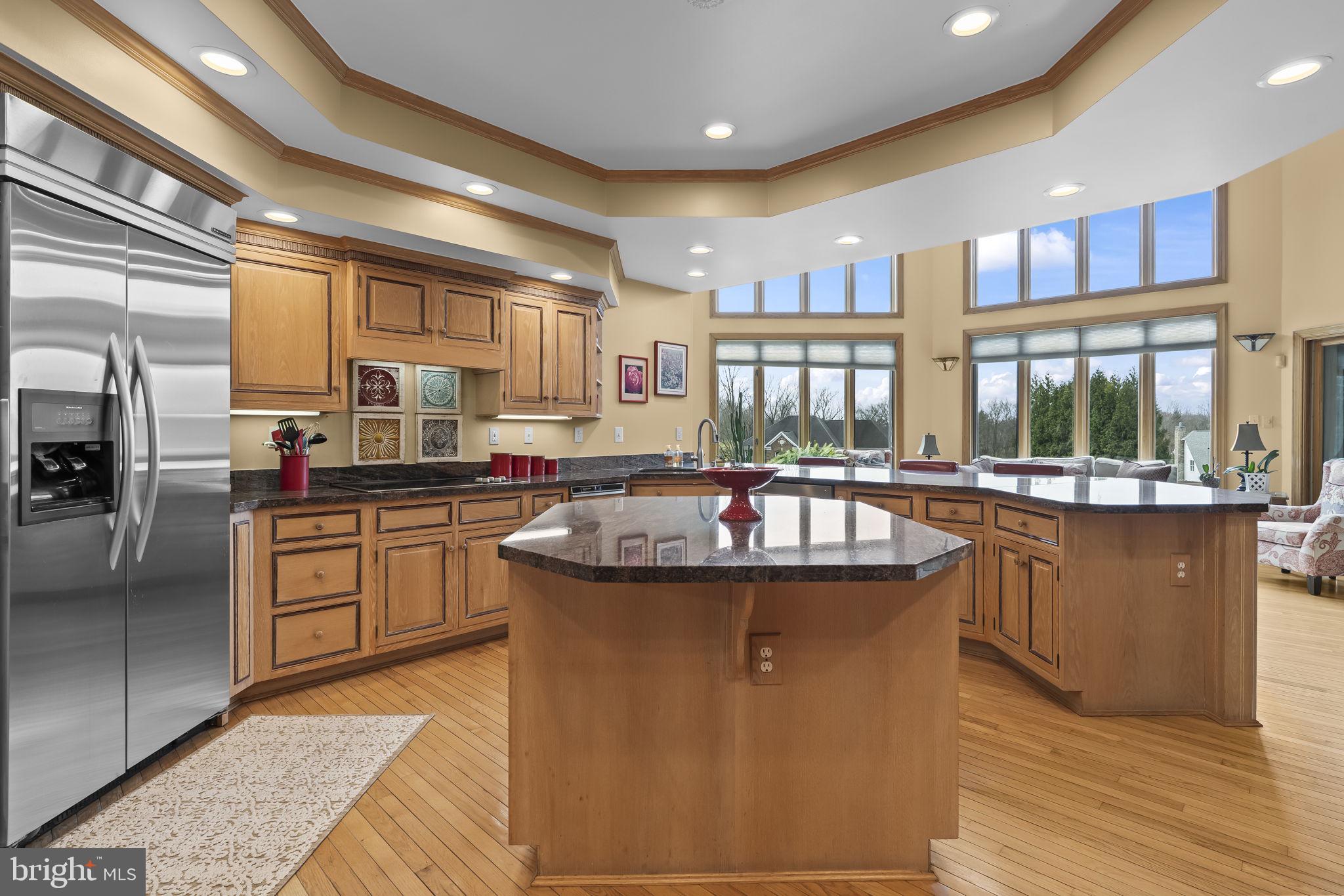 OLD SOUTH COUNTRY CLUB - Residential