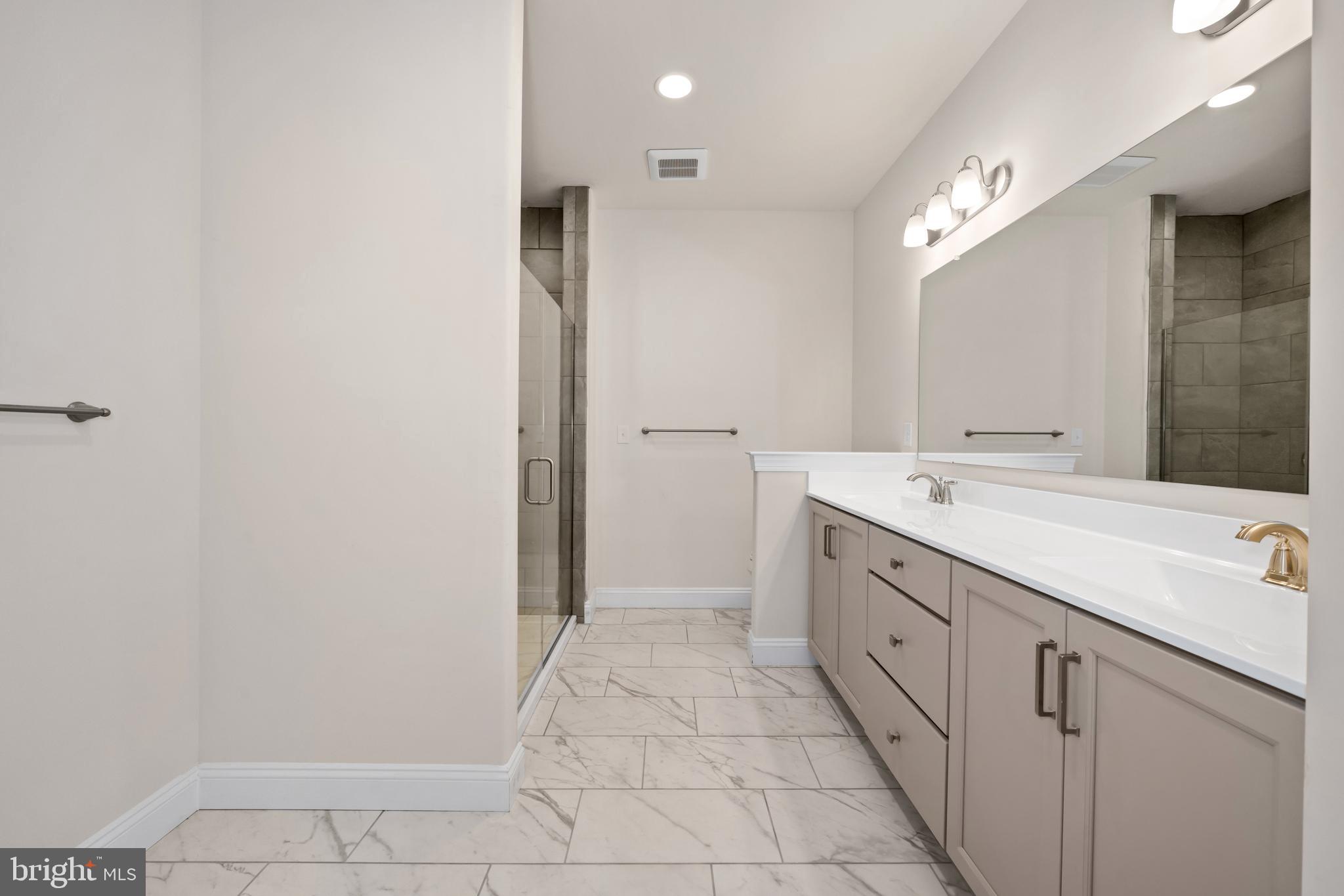 BRIAR CREEK - Residential