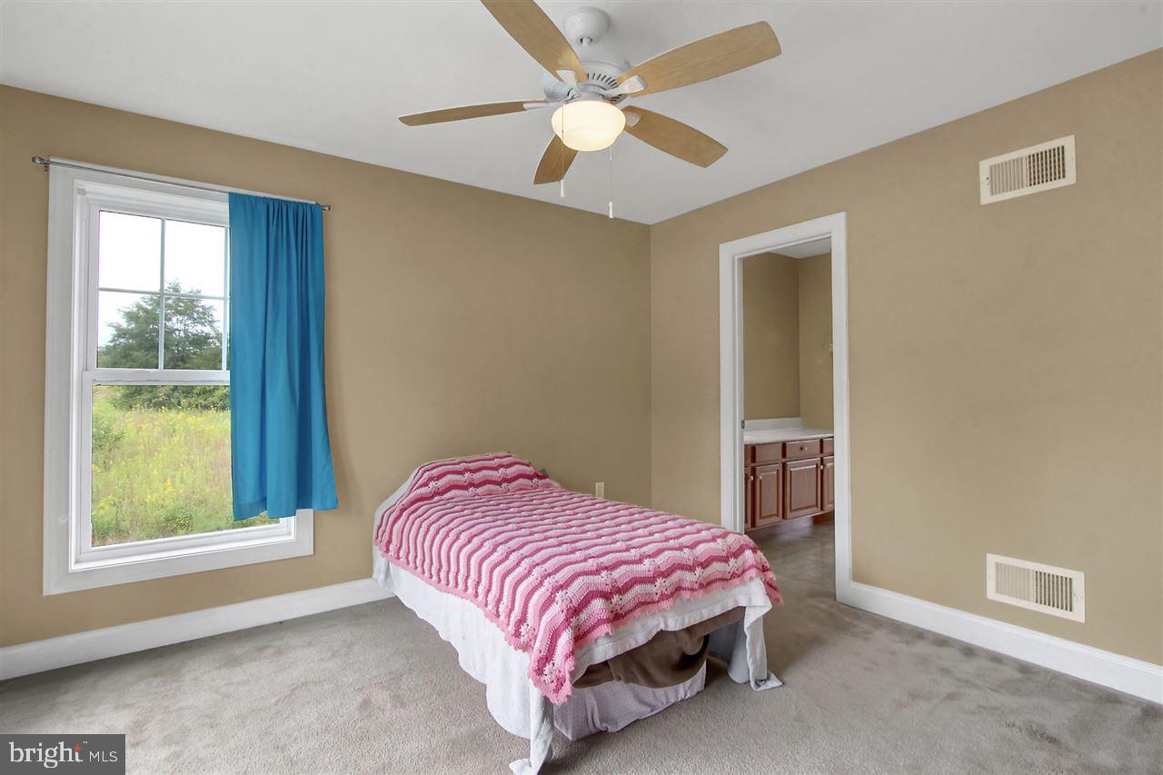 STONEGATE COMMONS - Residential