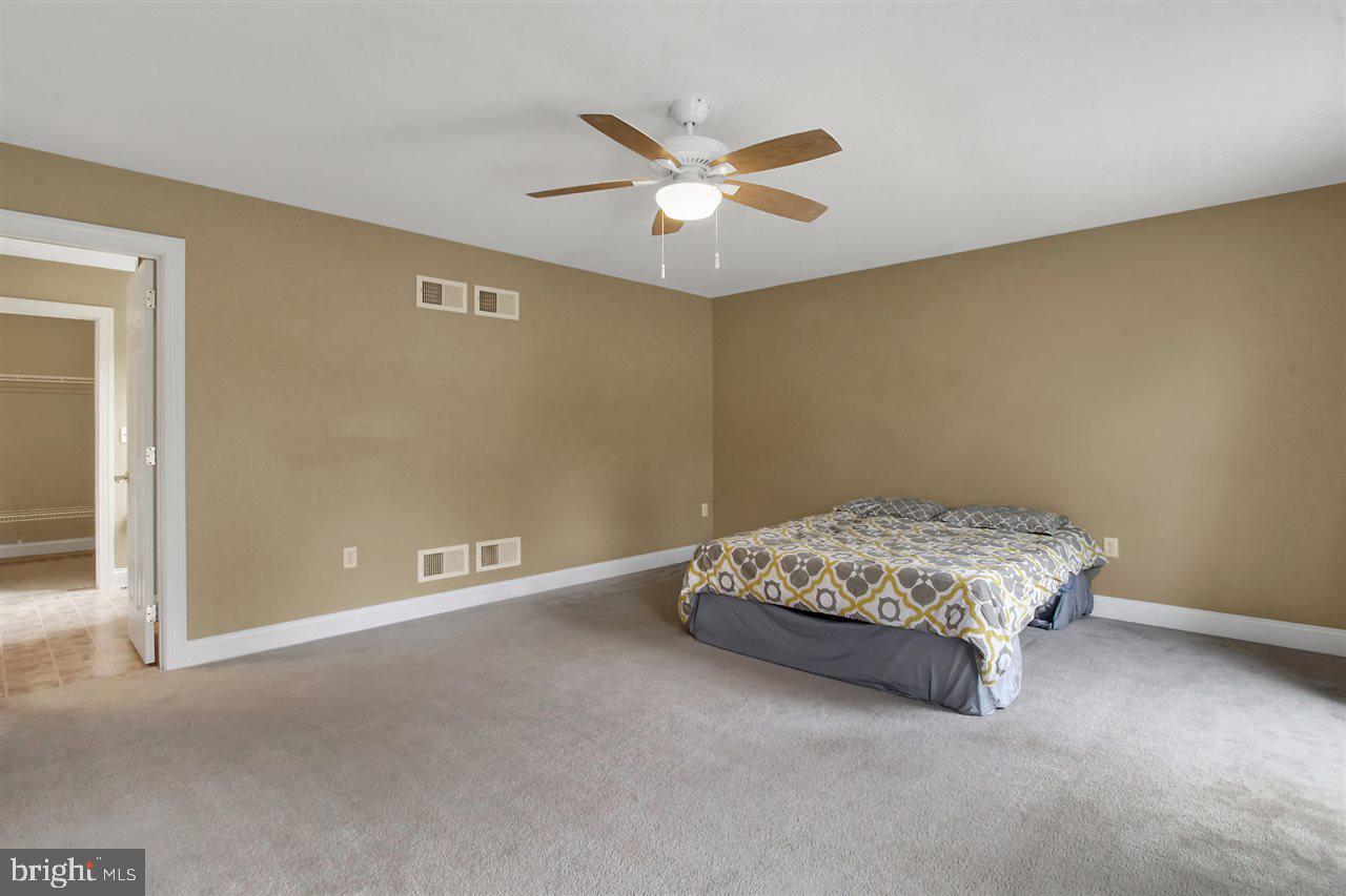 STONEGATE COMMONS - Residential