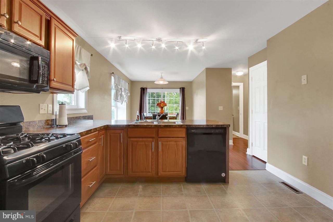 STONEGATE COMMONS - Residential