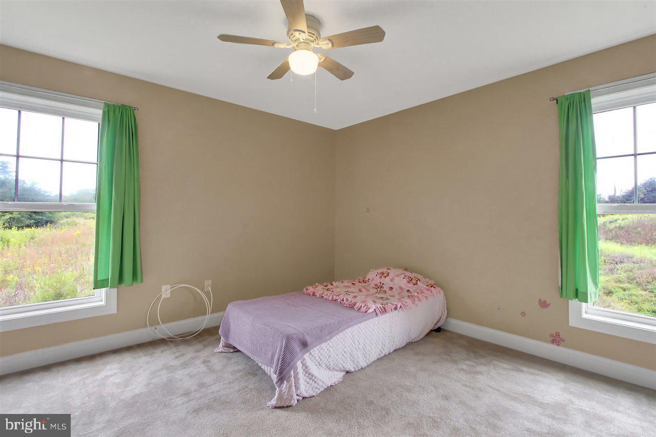 STONEGATE COMMONS - Residential