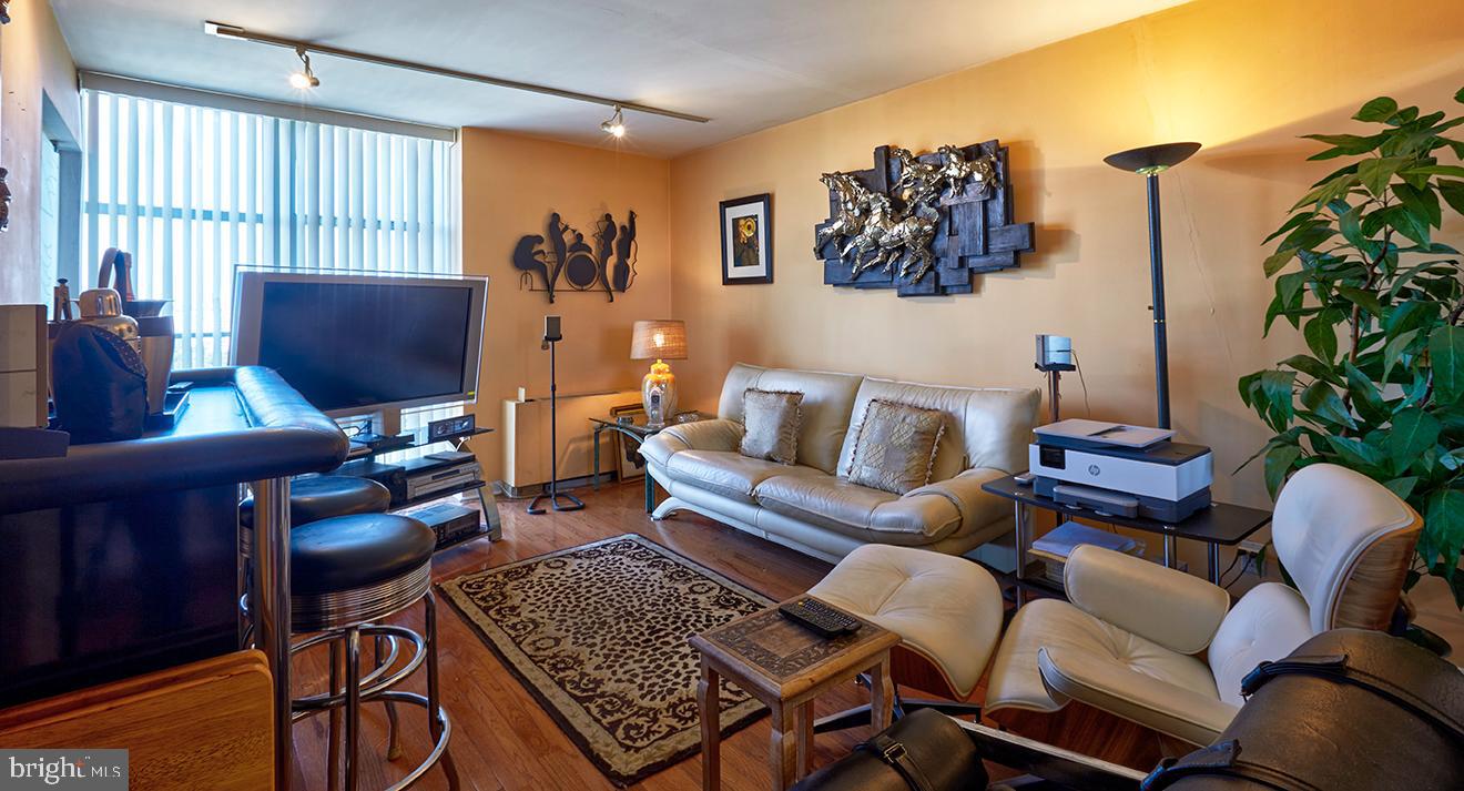 WYNNEFIELD HEIGHTS - Residential