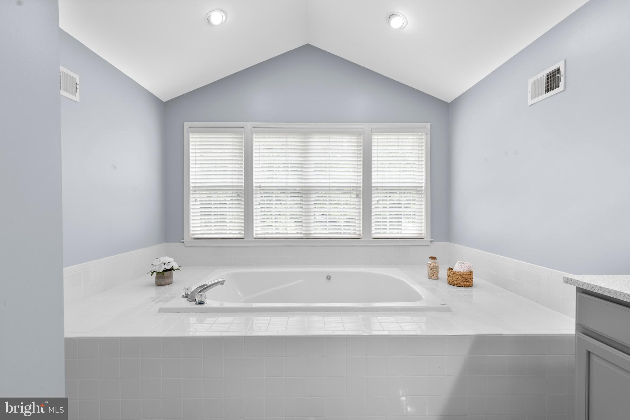 VILLAGE OF RIVER HILL - Residential