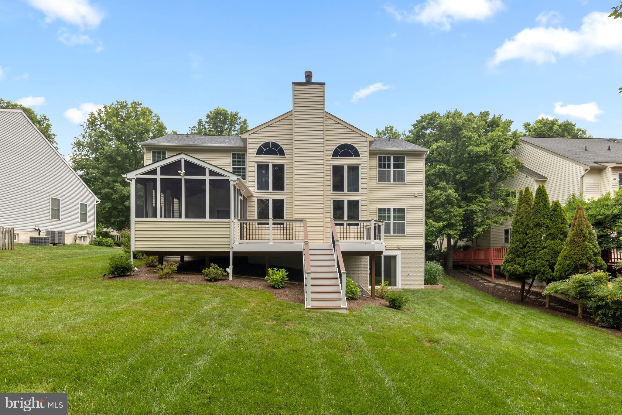 VILLAGE OF RIVER HILL - Residential