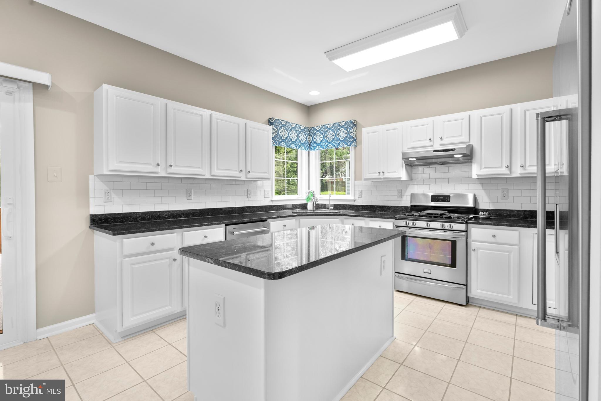 VILLAGE OF RIVER HILL - Residential
