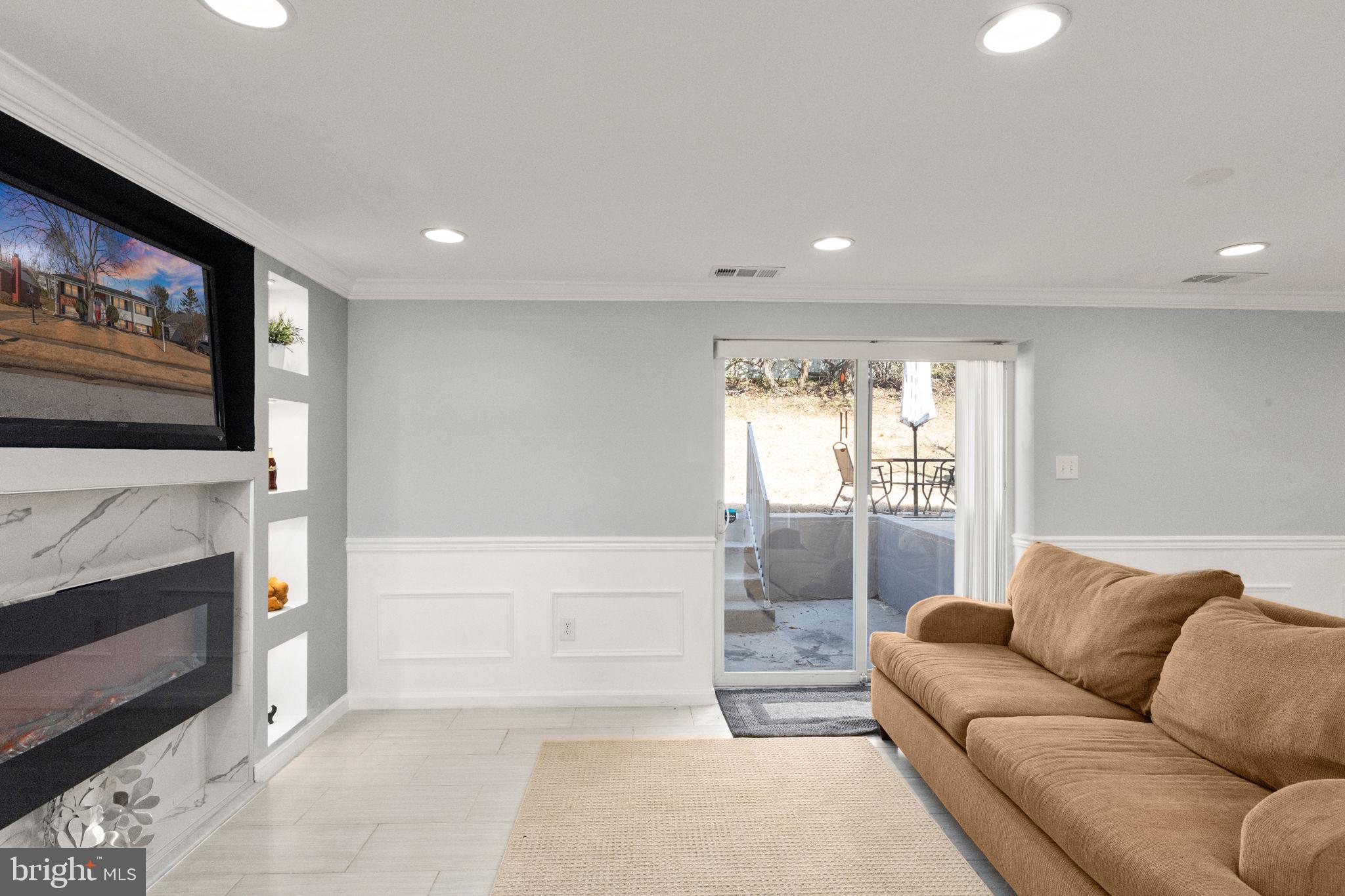 ROSEDALE - Residential