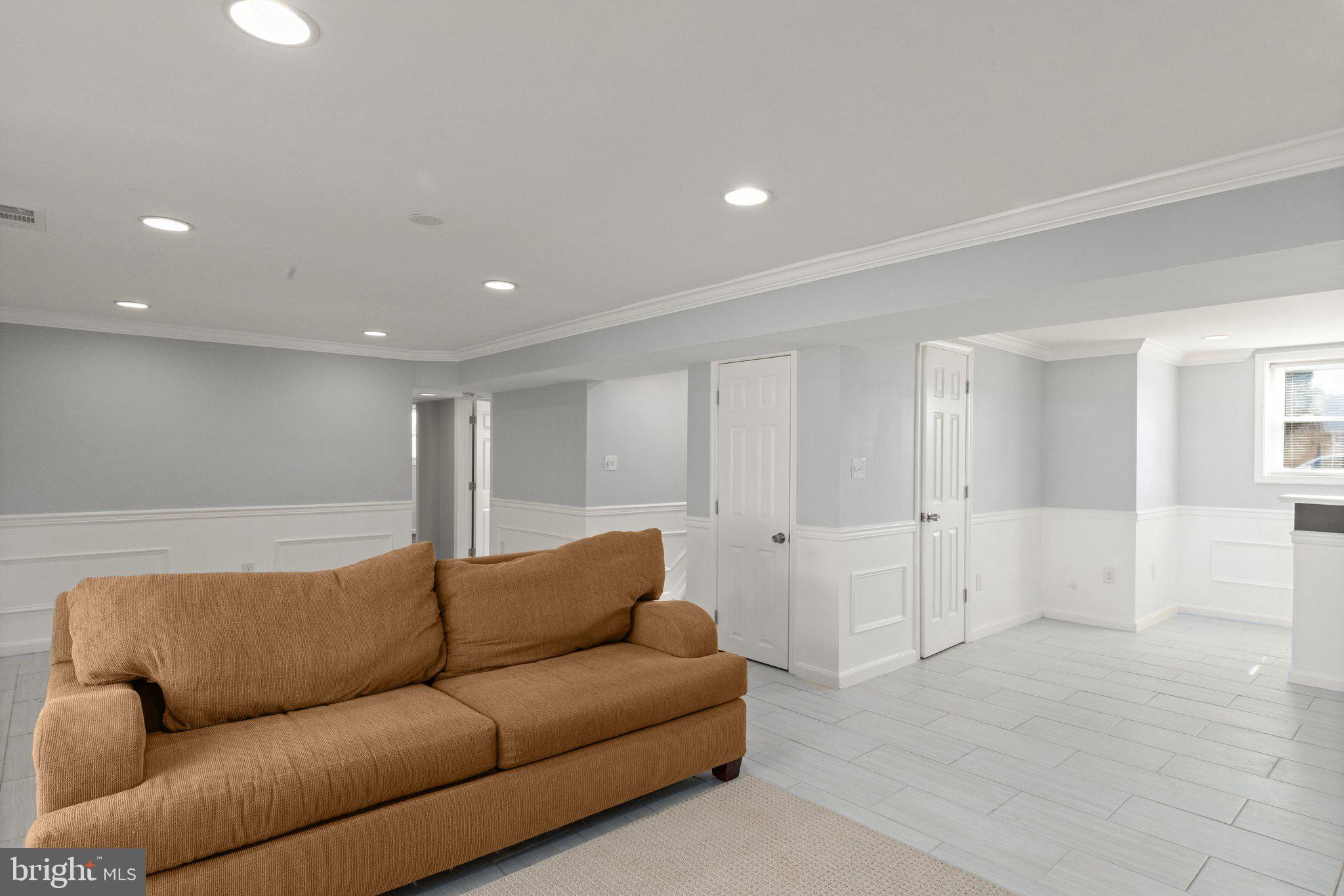 ROSEDALE - Residential