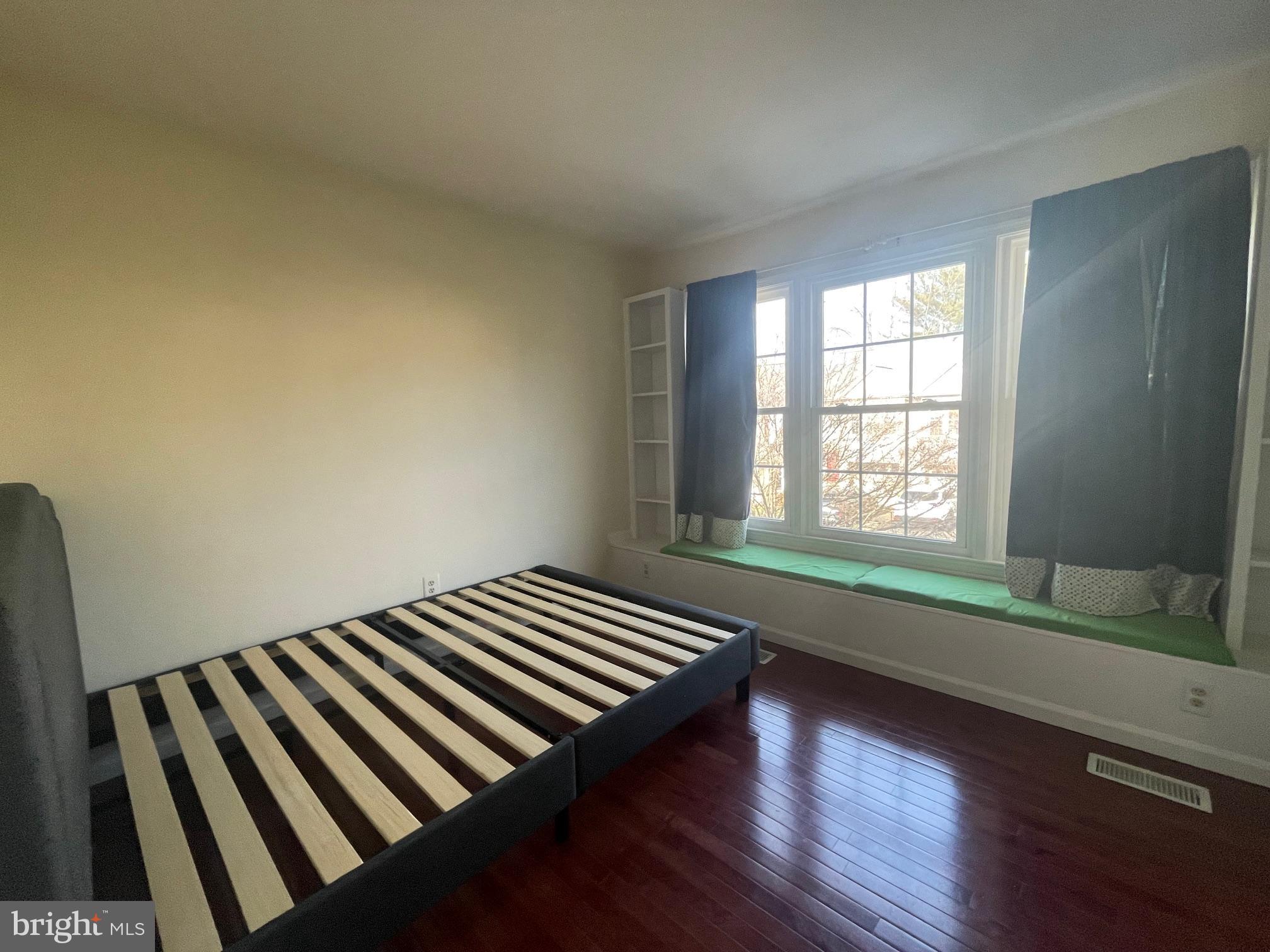FAIR WOODS - Residential Lease