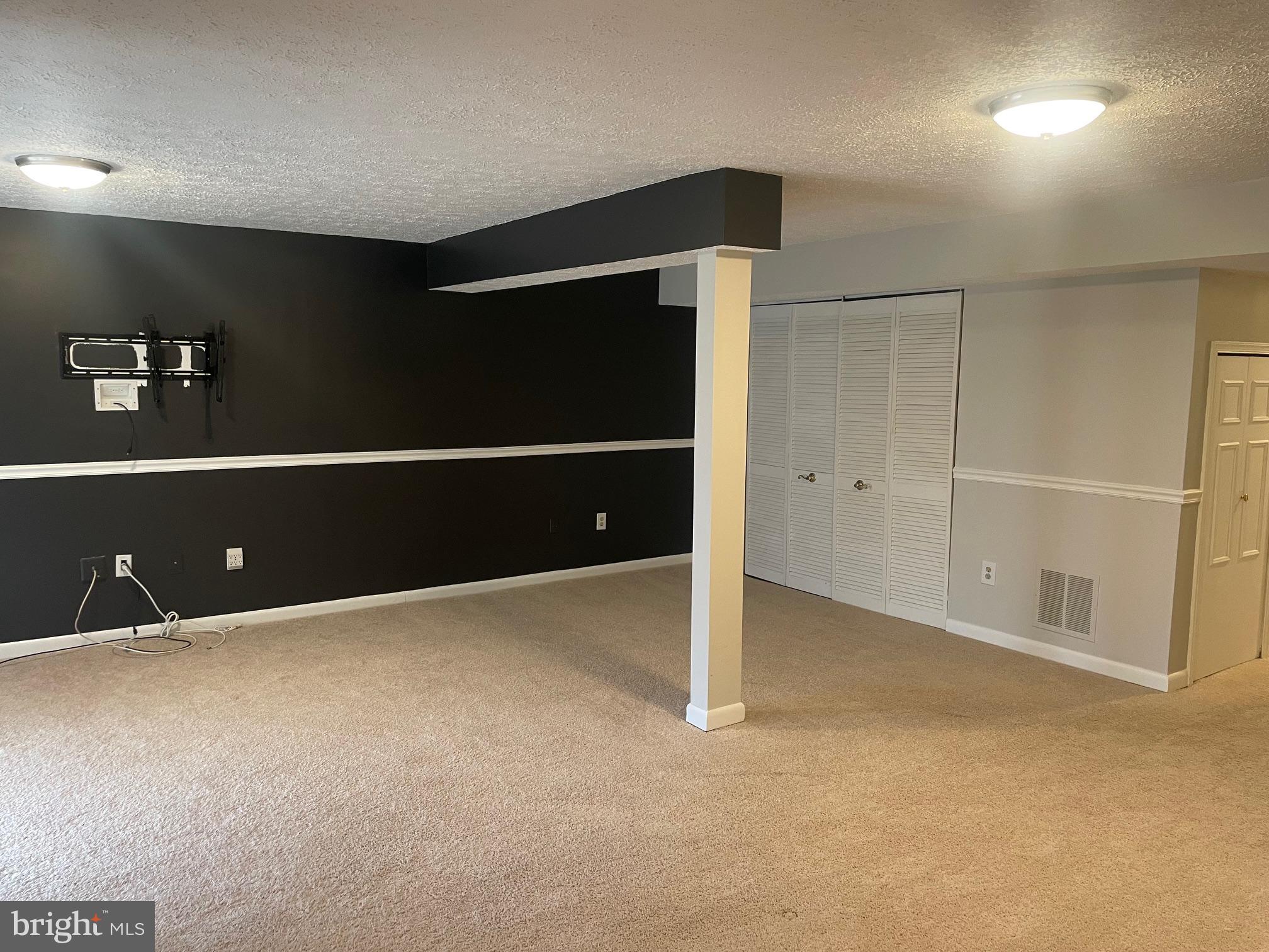 FAIR WOODS - Residential Lease