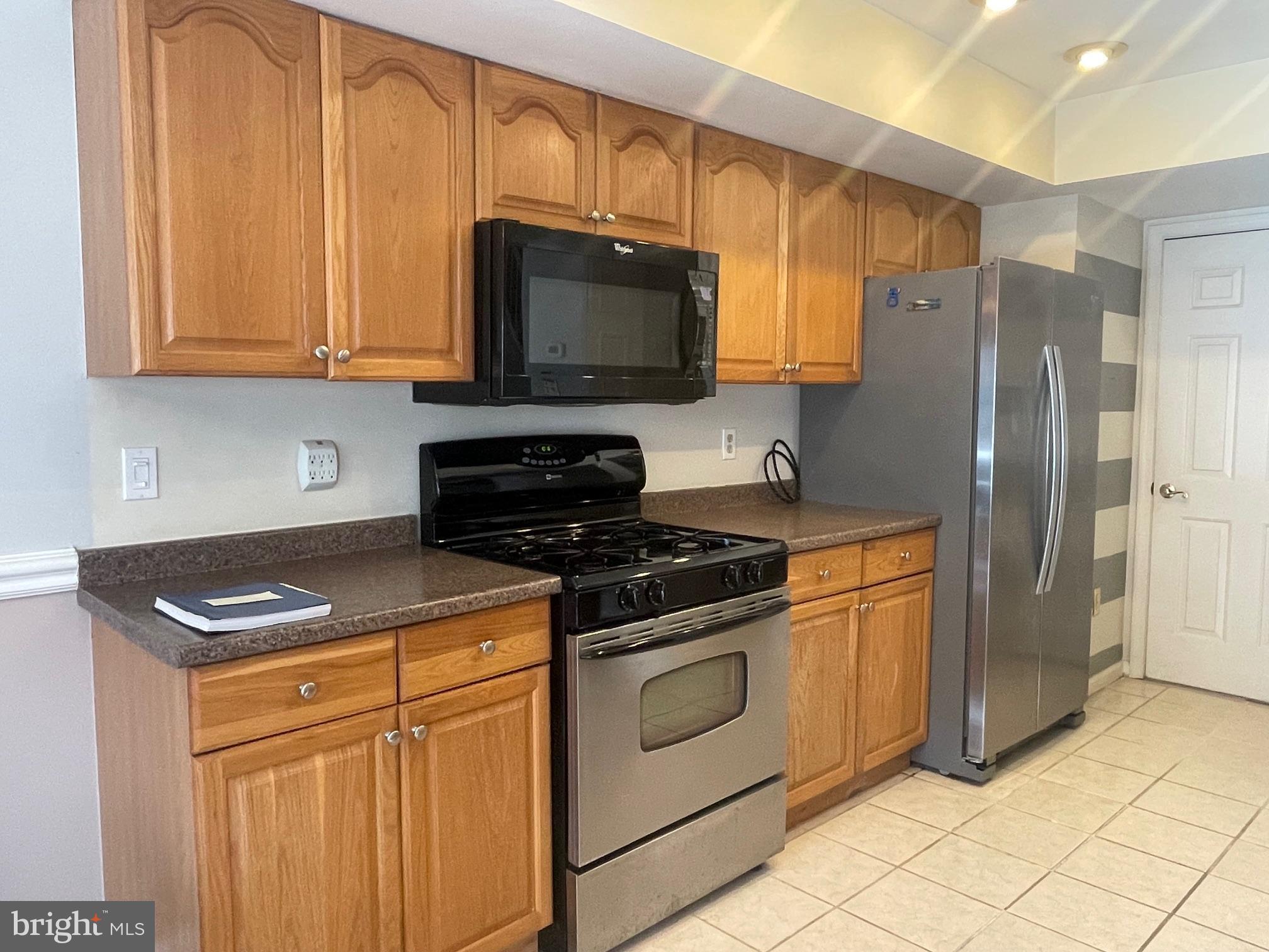 FAIR WOODS - Residential Lease