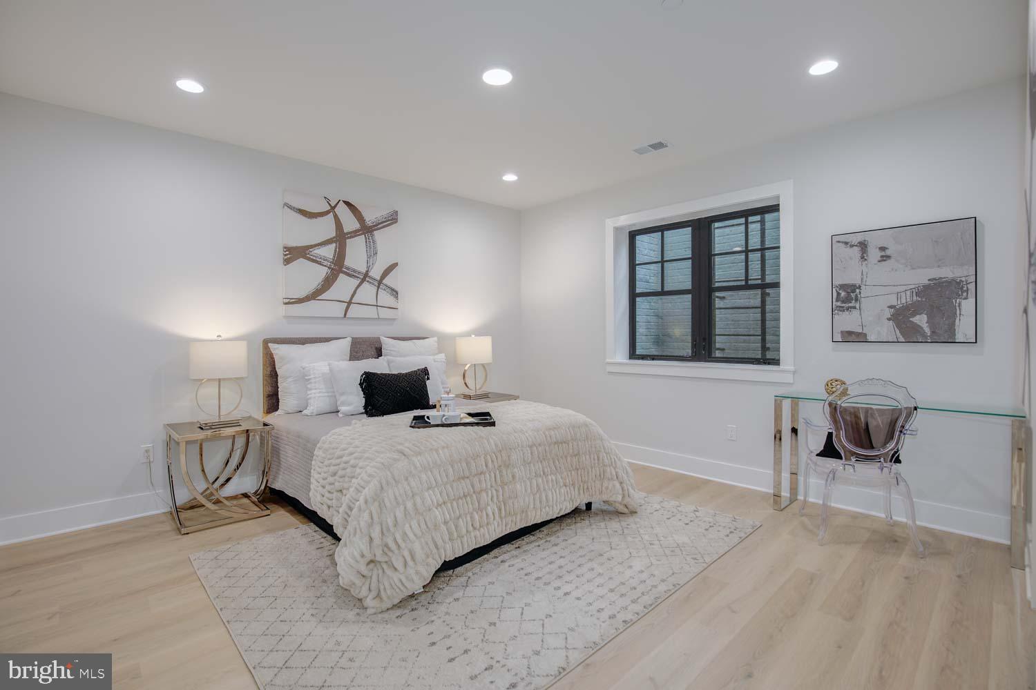 PARKWOOD - Residential