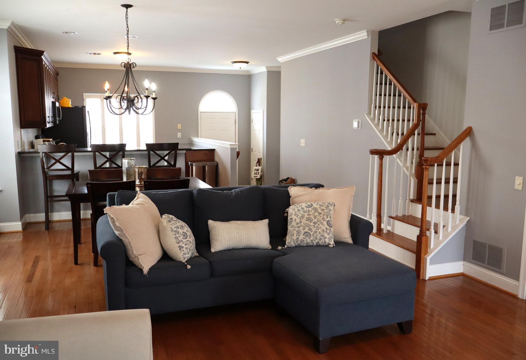 BELLA SQUARE - Residential