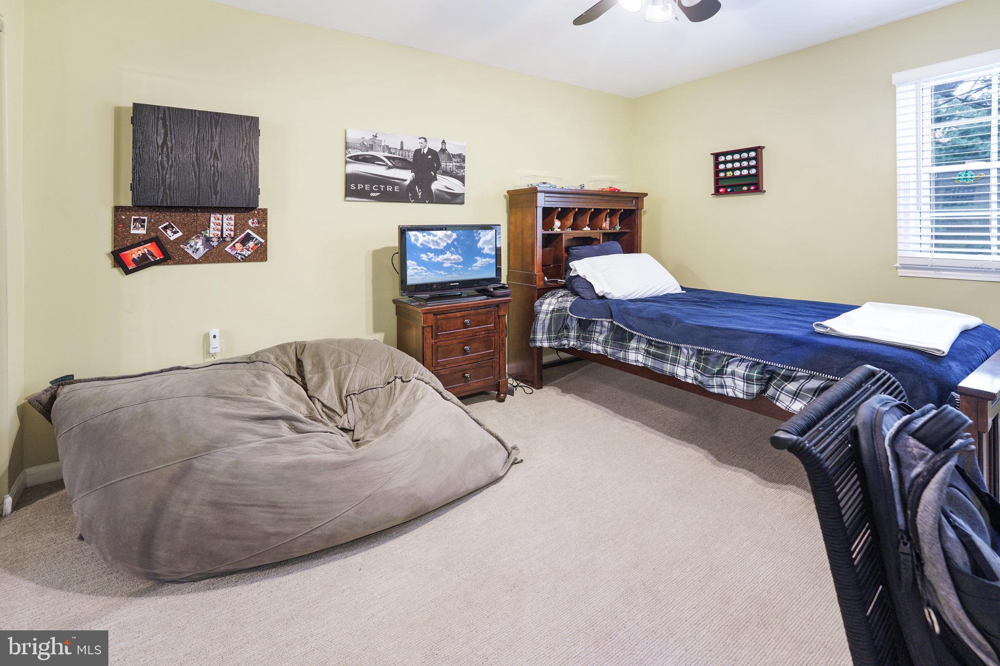 TOWNES OF MOOREFIELD - Residential