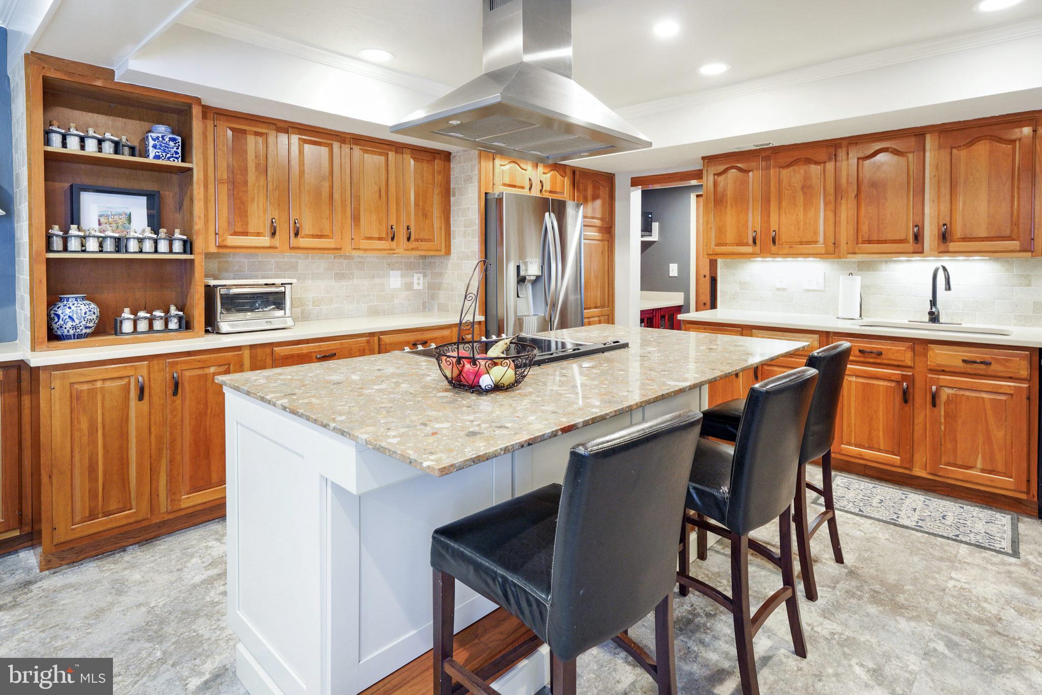 TOWNES OF MOOREFIELD - Residential