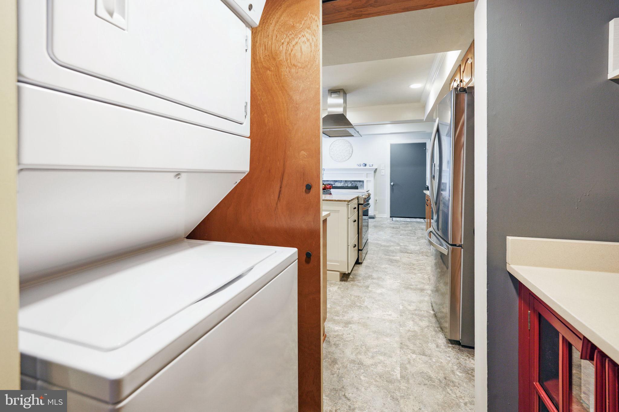 TOWNES OF MOOREFIELD - Residential