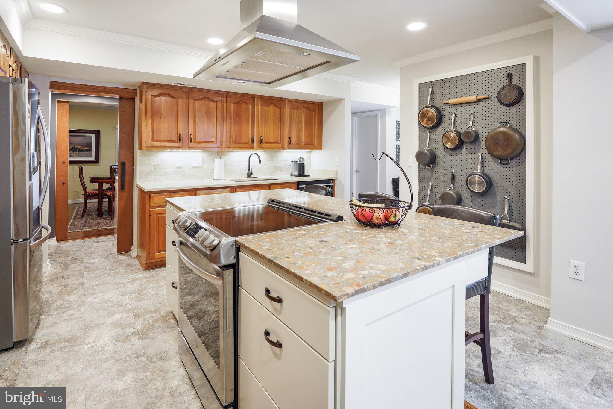 TOWNES OF MOOREFIELD - Residential