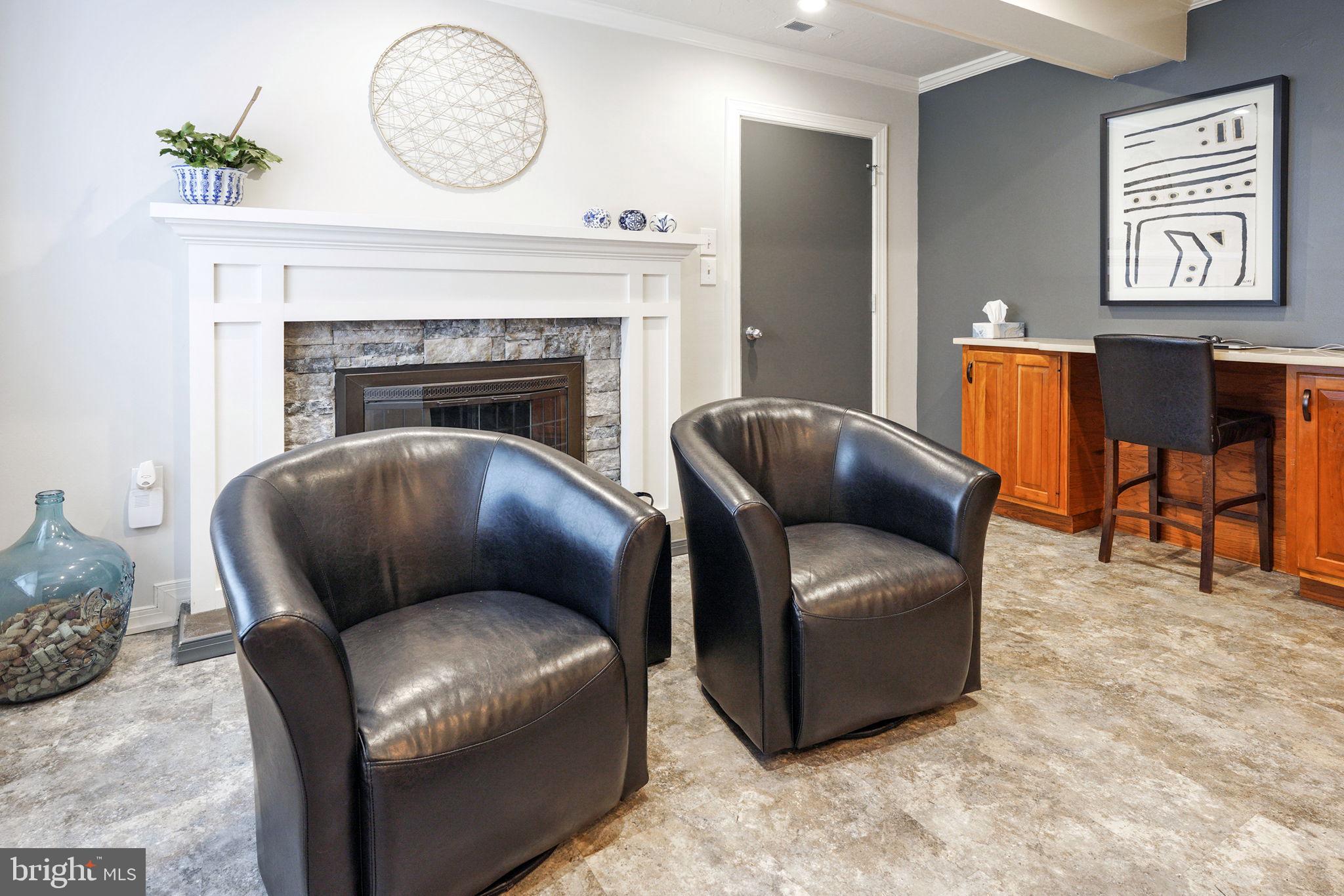 TOWNES OF MOOREFIELD - Residential