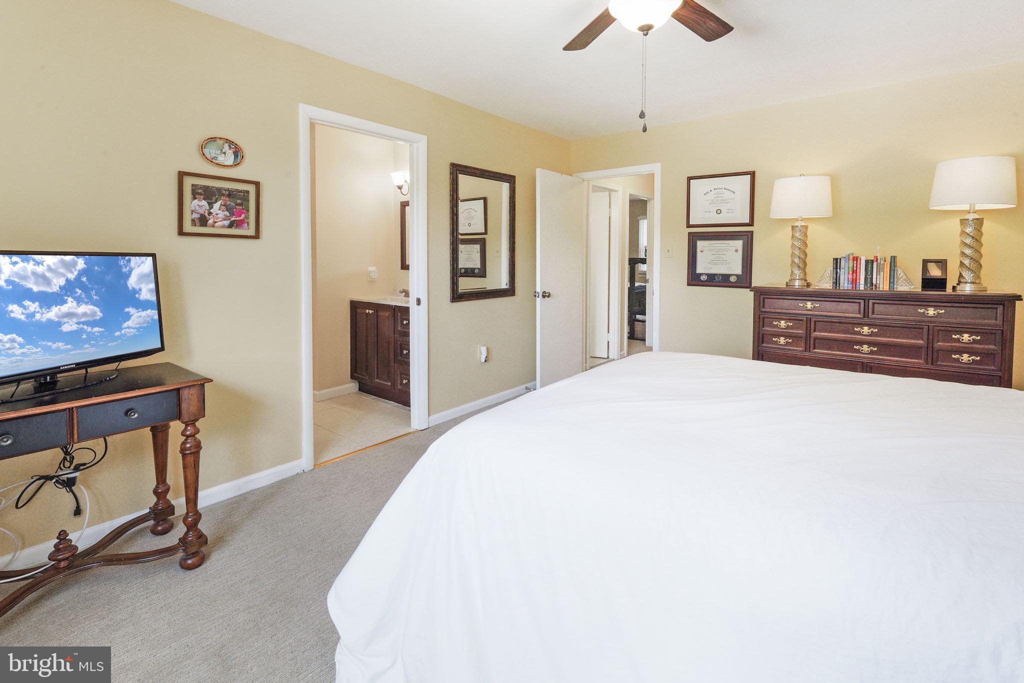 TOWNES OF MOOREFIELD - Residential