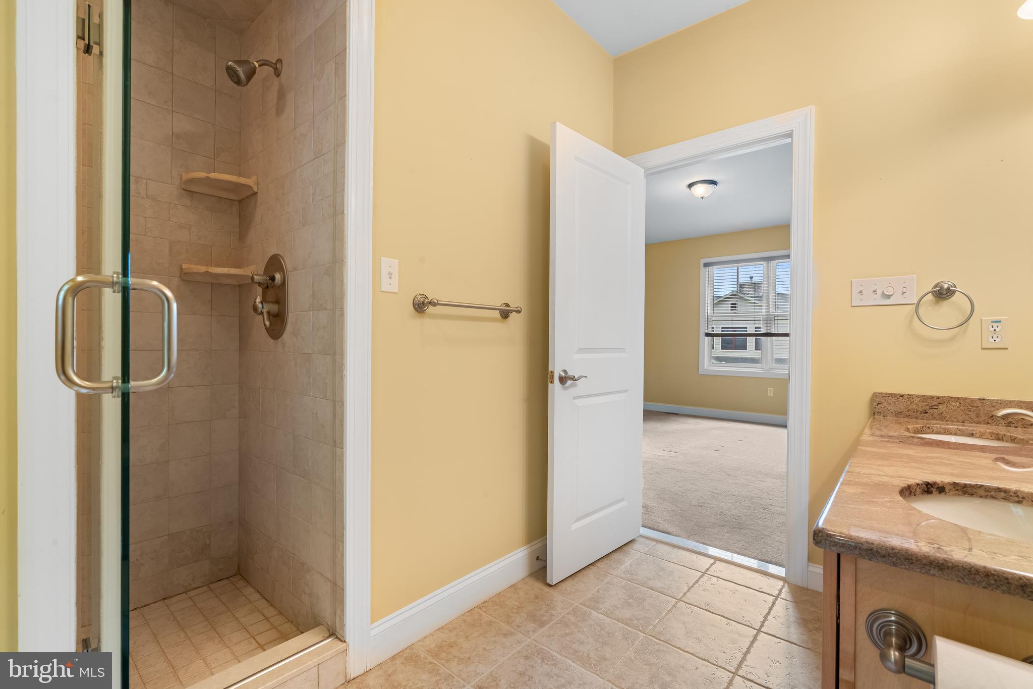 LAURELWOODS II - Residential