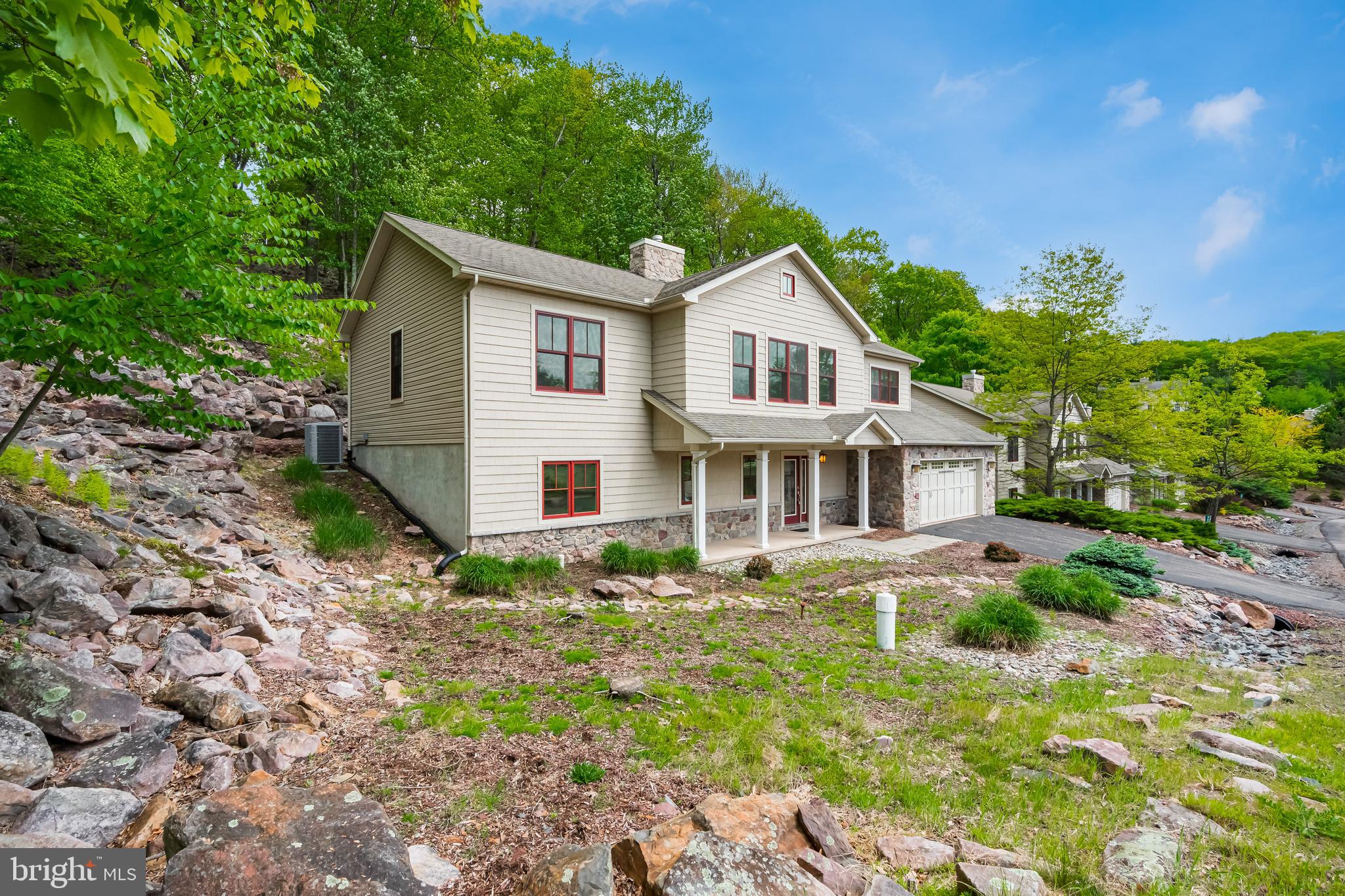 LAURELWOODS II - Residential