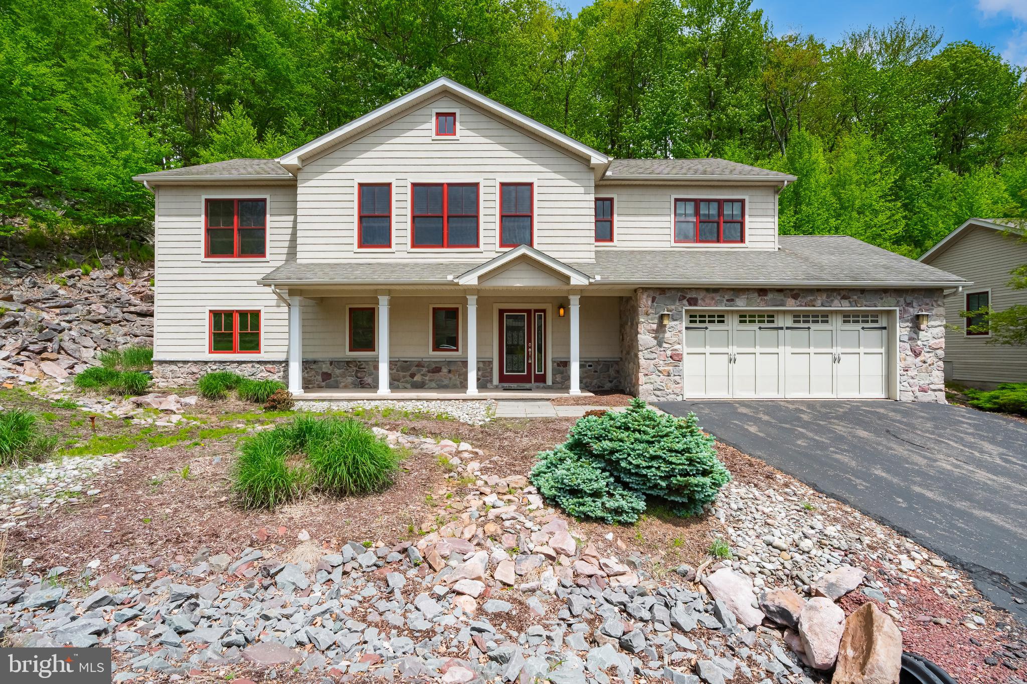 LAURELWOODS II - Residential