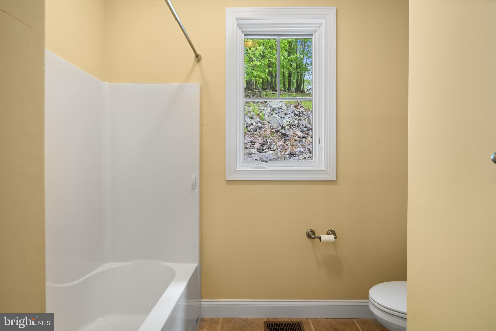 LAURELWOODS II - Residential