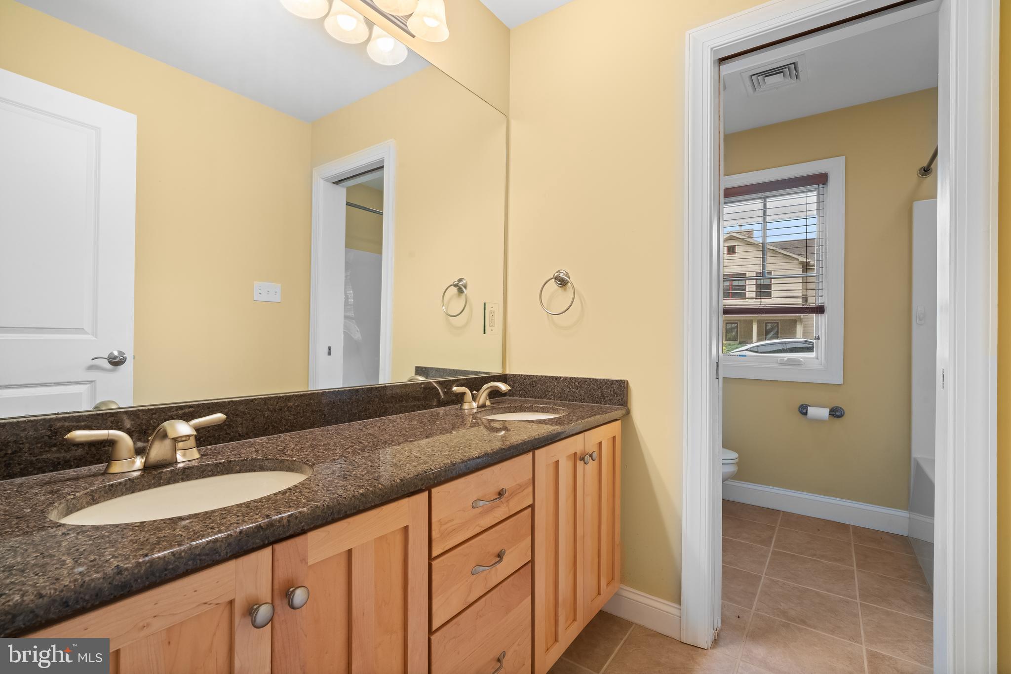 LAURELWOODS II - Residential