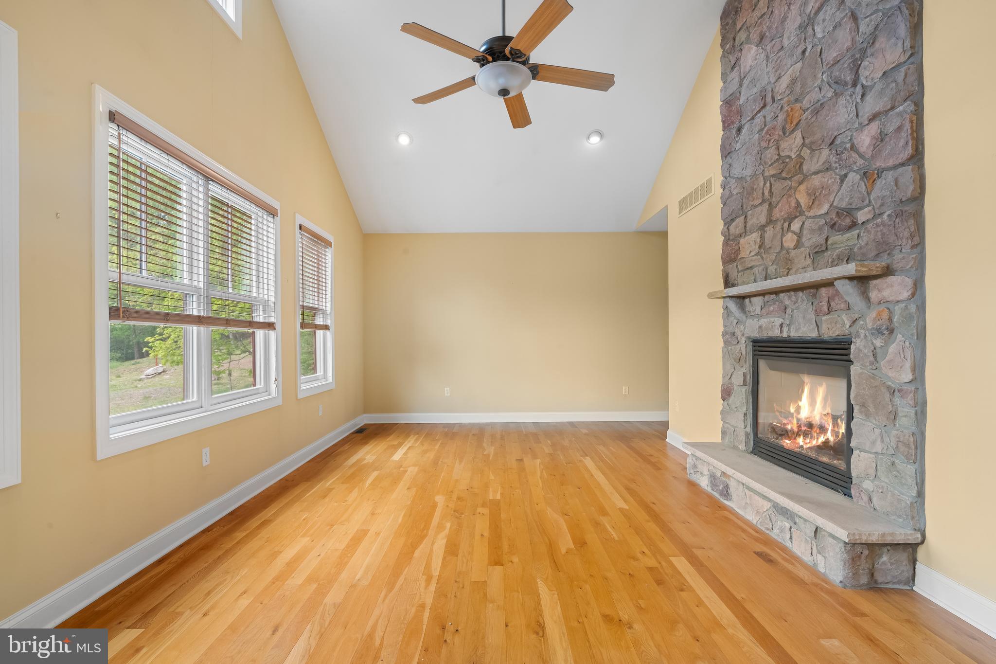 LAURELWOODS II - Residential