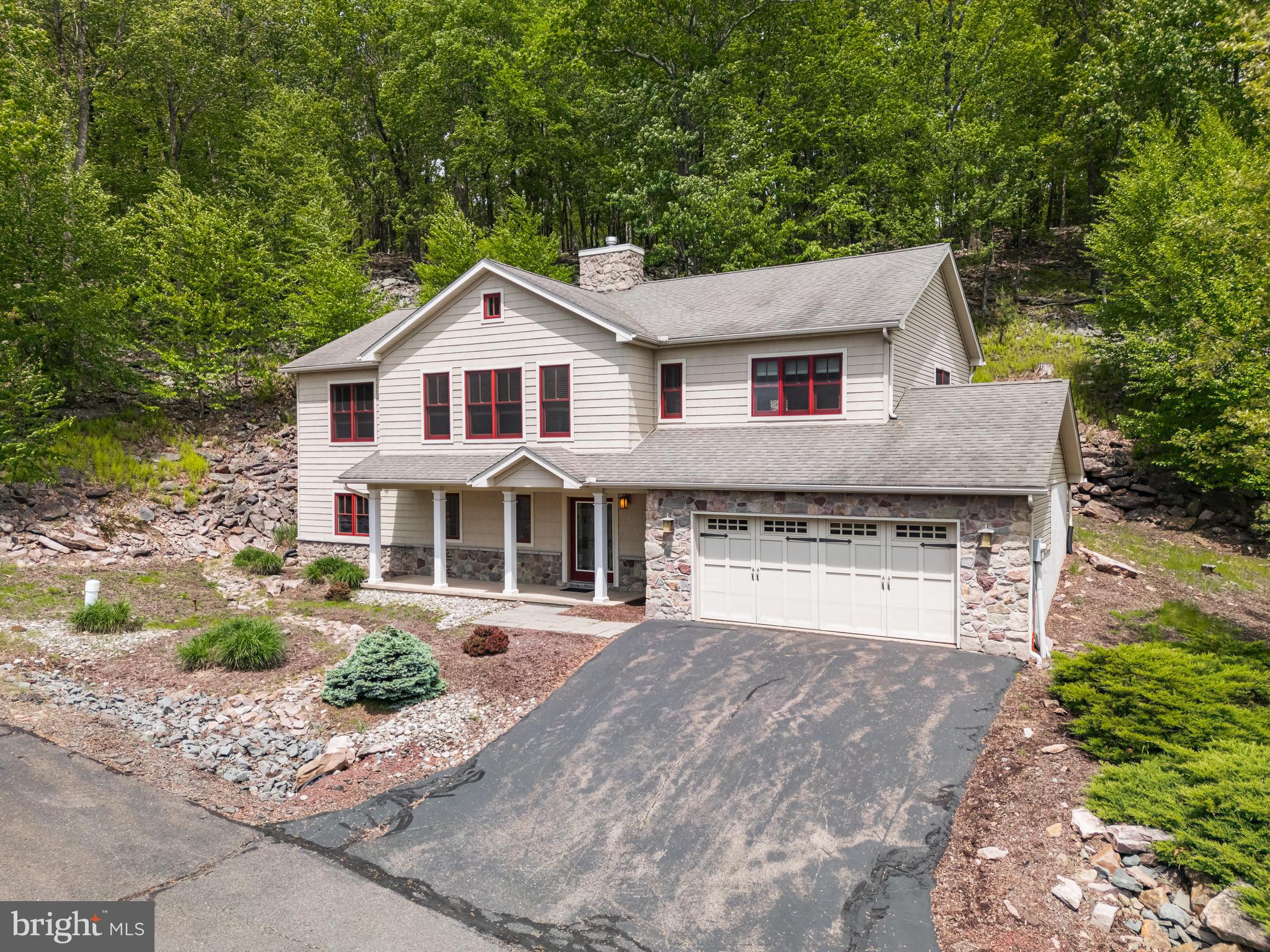 LAURELWOODS II - Residential