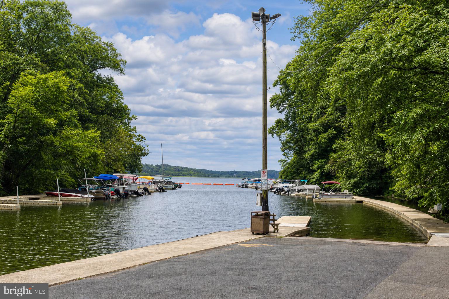 BROAD CREEK - Residential