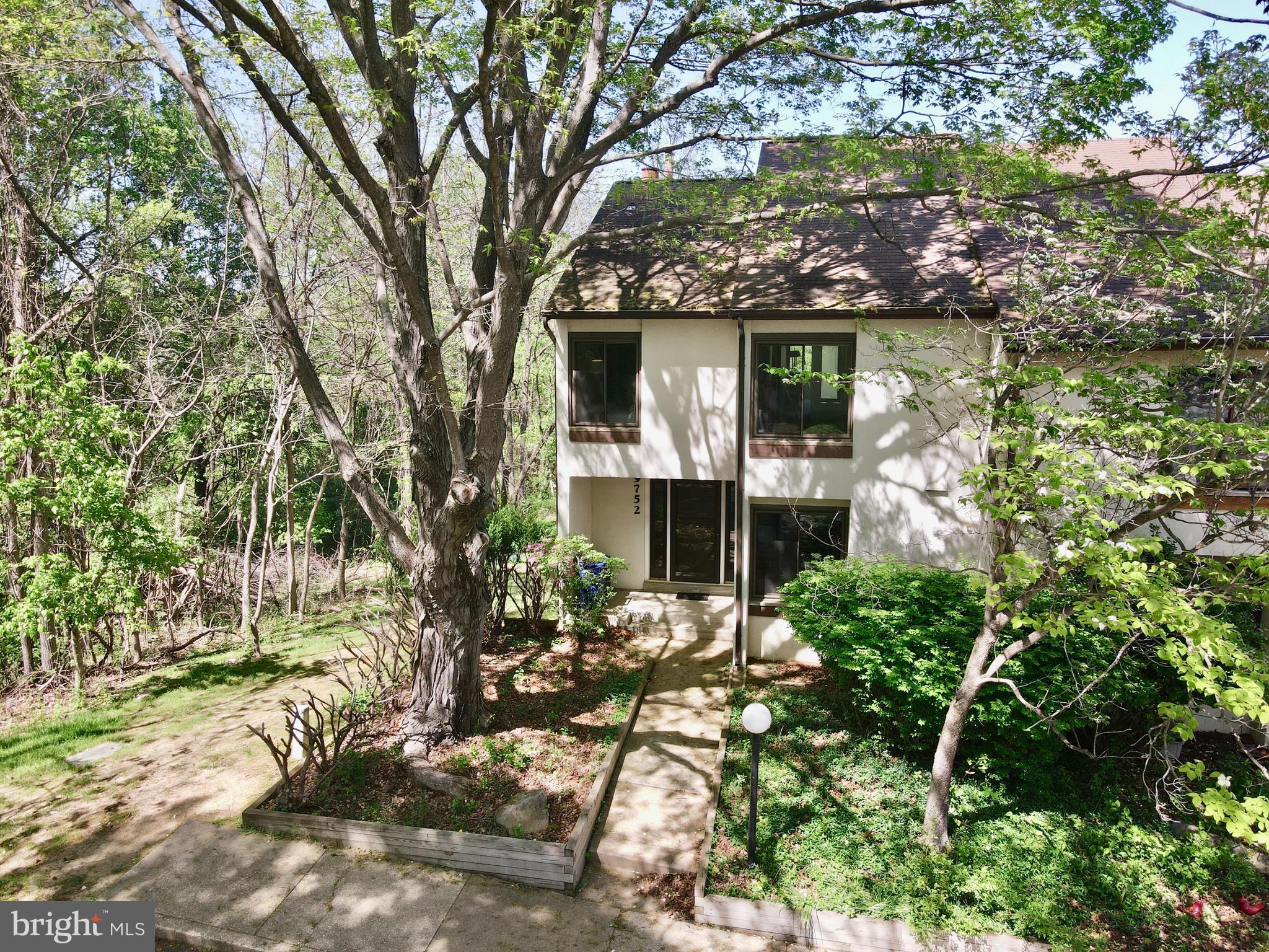 OAKLAND MILLS - Residential