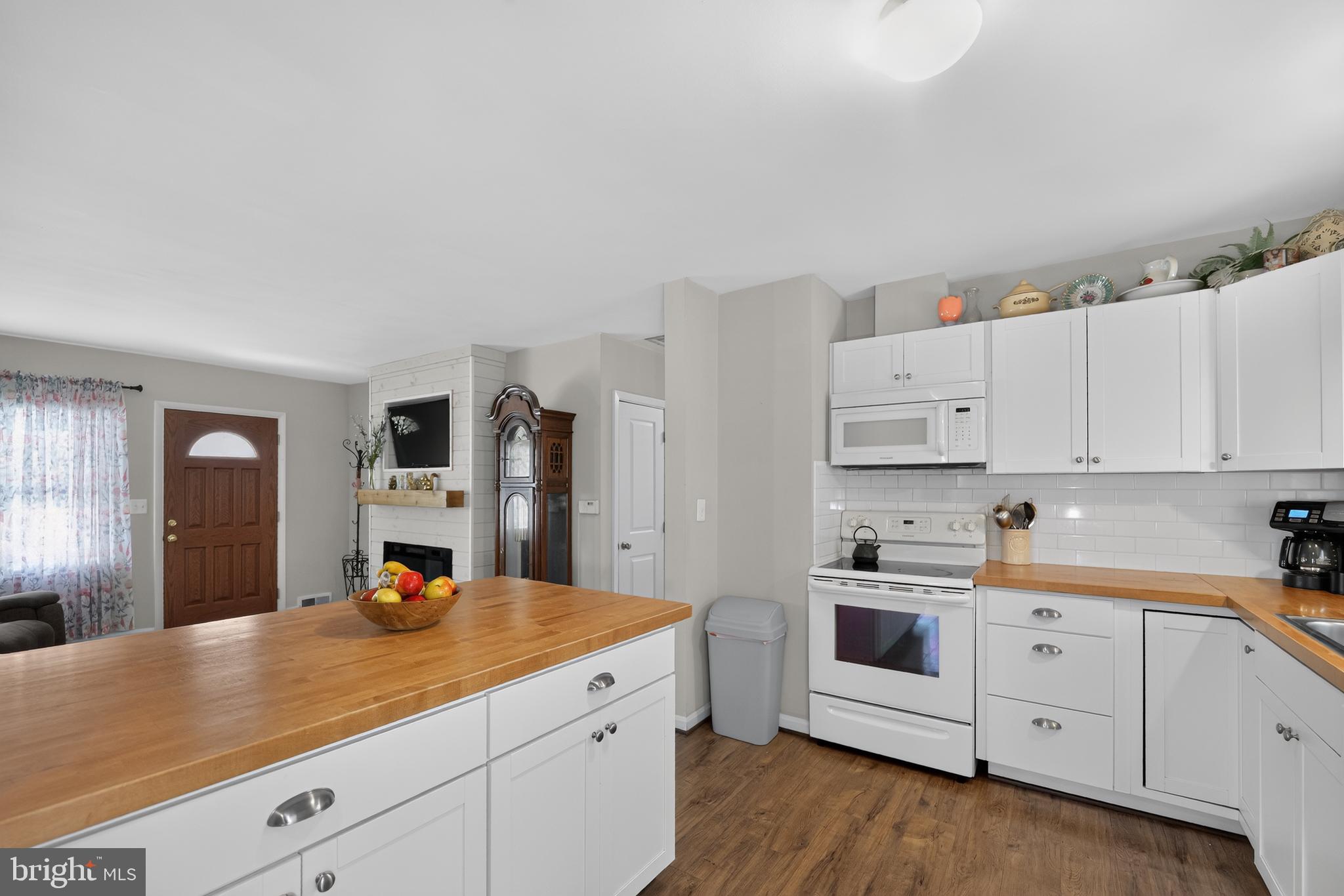 ROCKY SPRINGS RESERVE - Residential