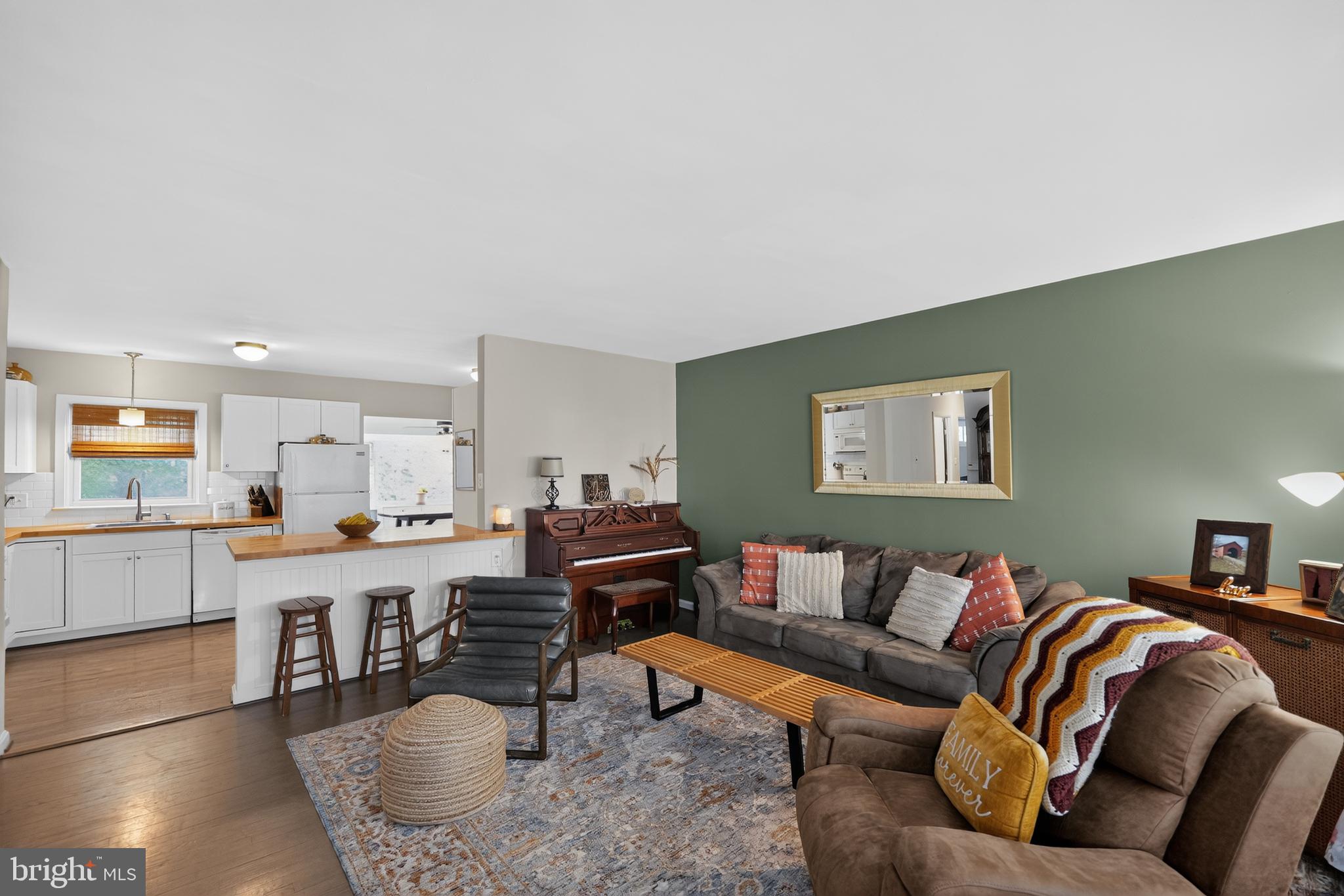 ROCKY SPRINGS RESERVE - Residential
