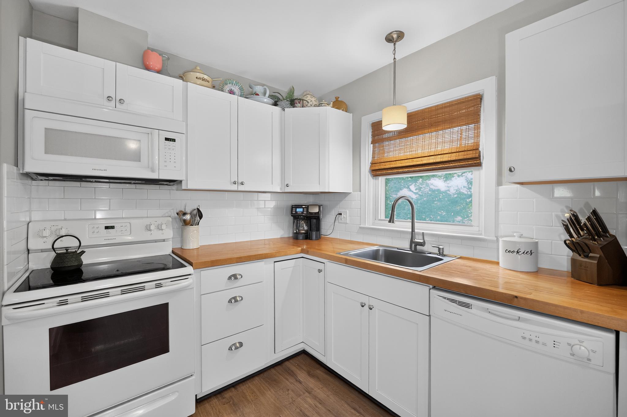 ROCKY SPRINGS RESERVE - Residential