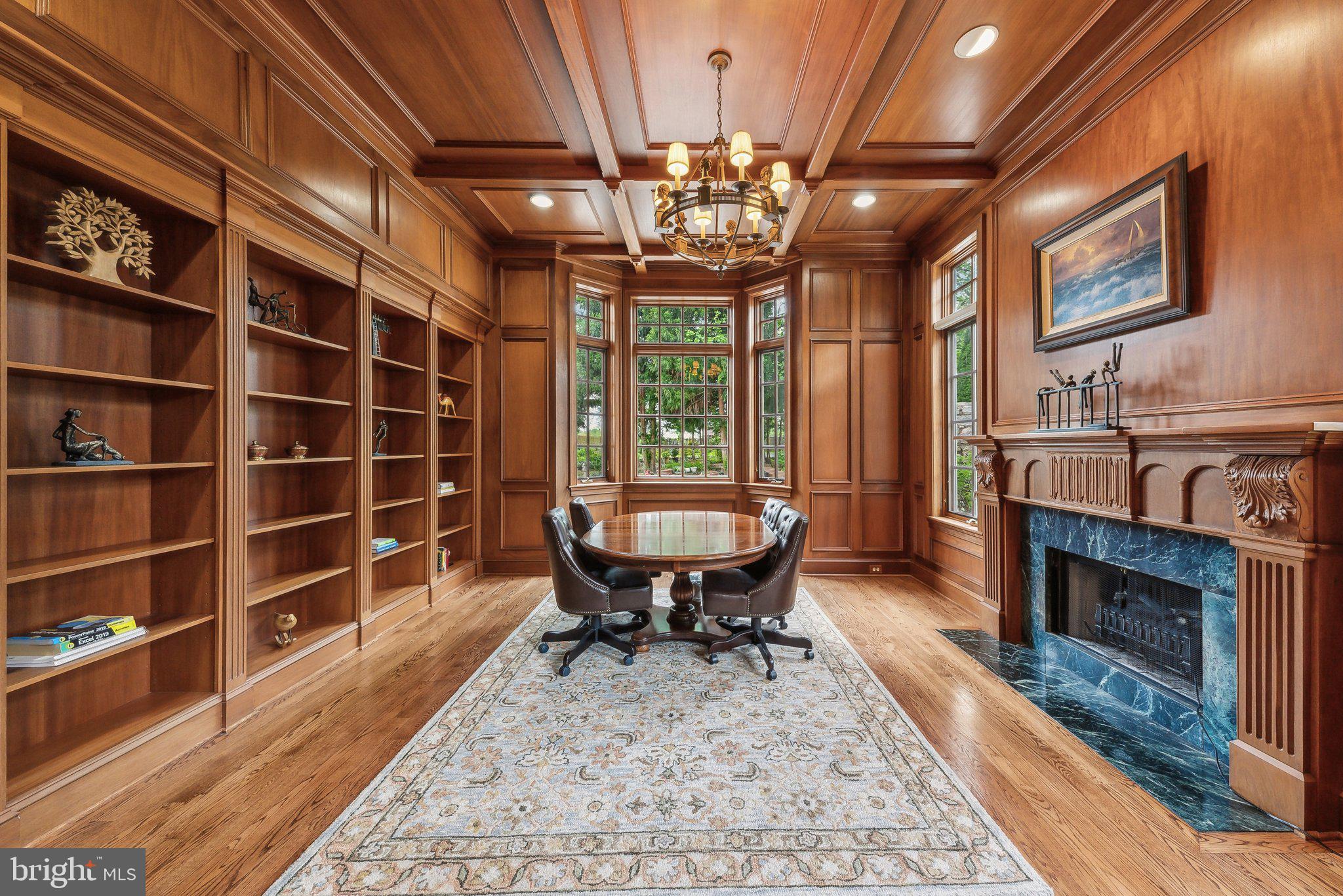 POTOMAC MANOR - Residential